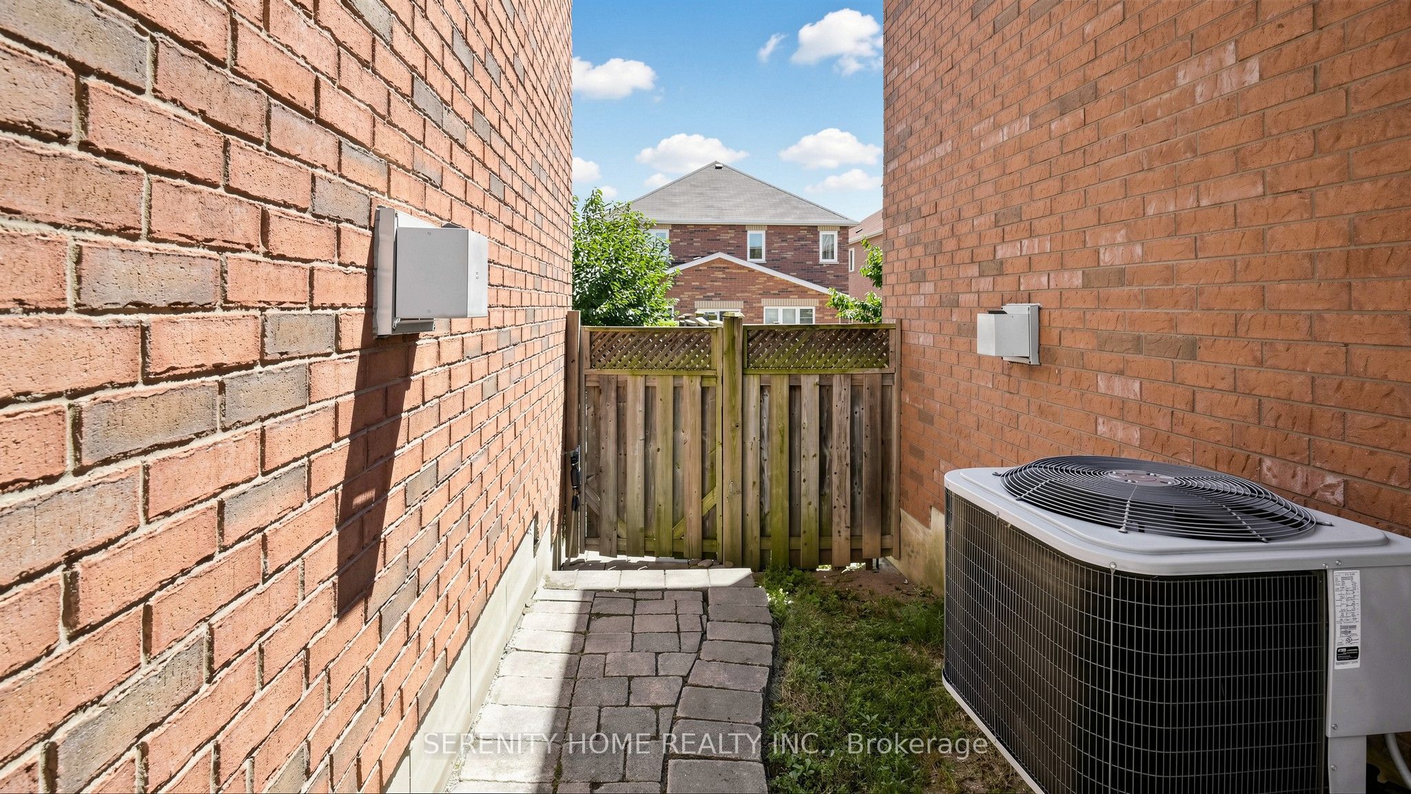 3416 Sunlight Street, Mississauga, ON L5M 7M7 photo 3