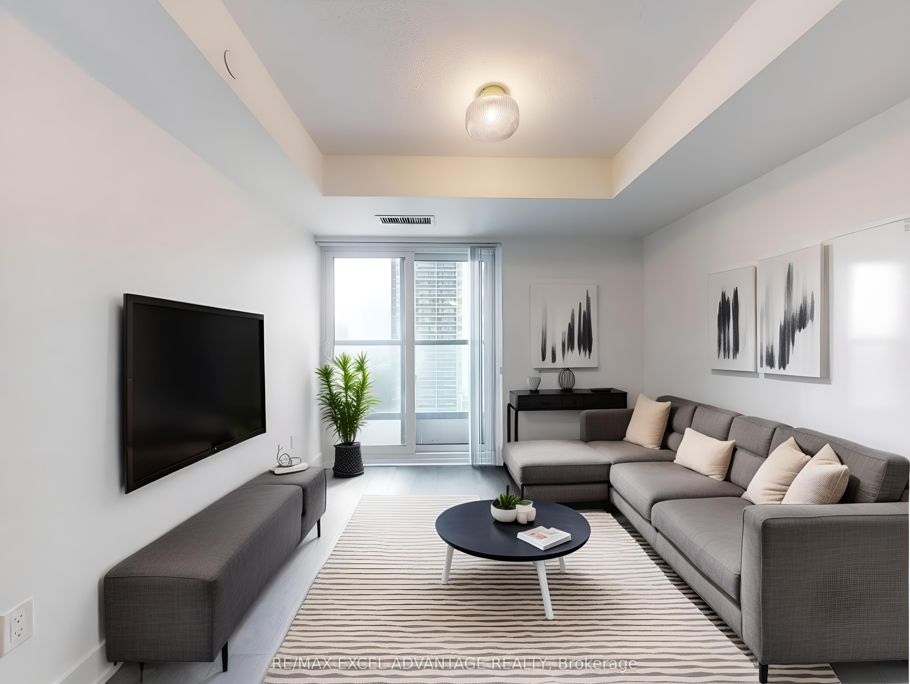 7 Mabelle Avenue 910, Toronto, ON M9A 0C9