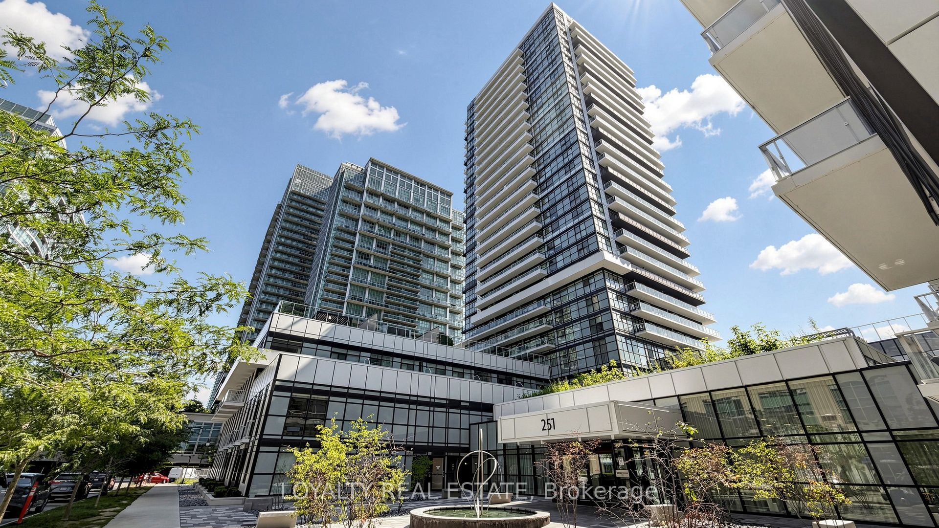 251 Manitoba Street 2709, Toronto, ON M8Y 0C7