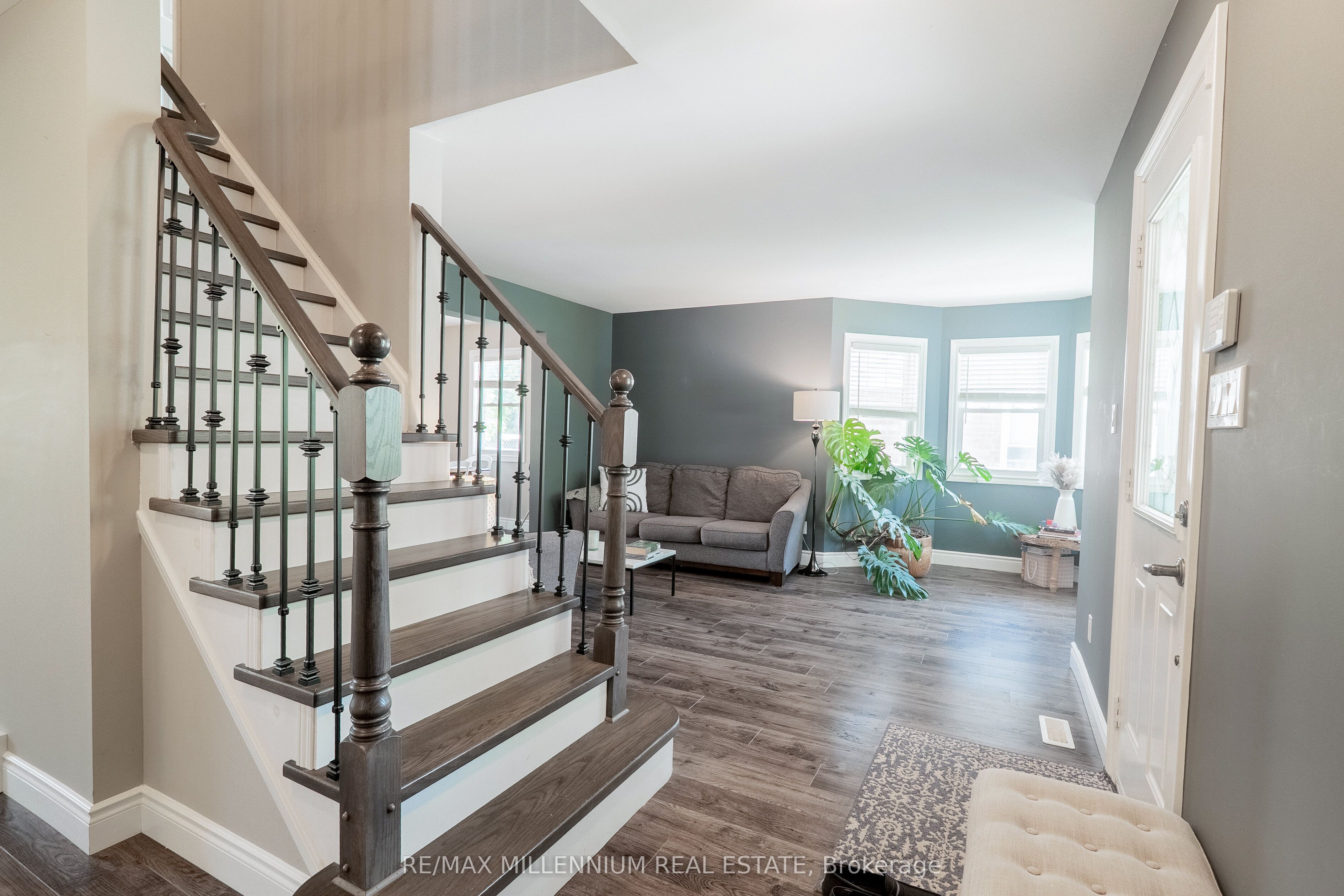 99 Dairy Drive, Halton Hills, ON L7J 2Y1 photo 4