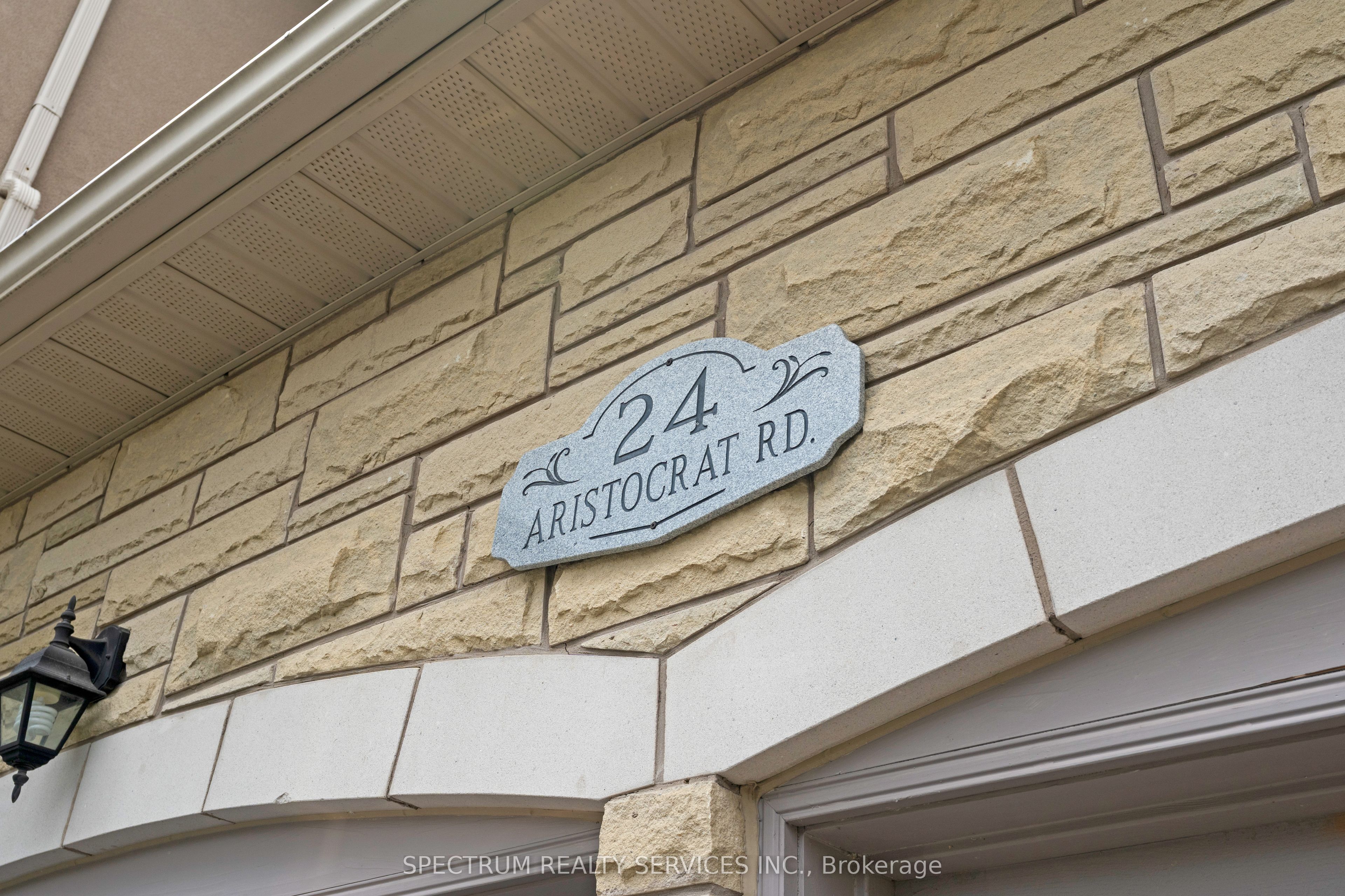 24 Aristocrat Road, Brampton, ON L6P 1X7 photo 2