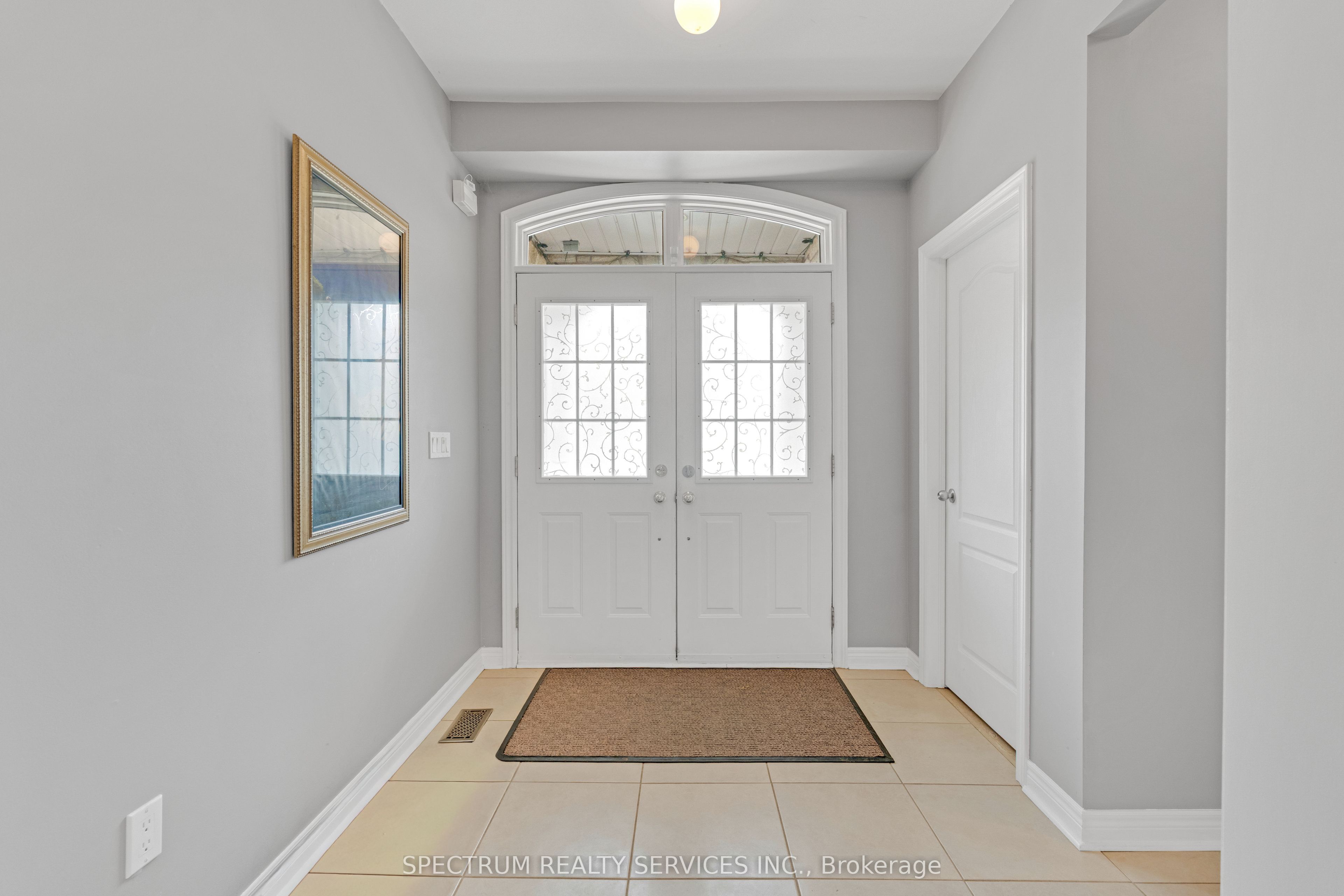 24 Aristocrat Road, Brampton, ON L6P 1X7 photo 4
