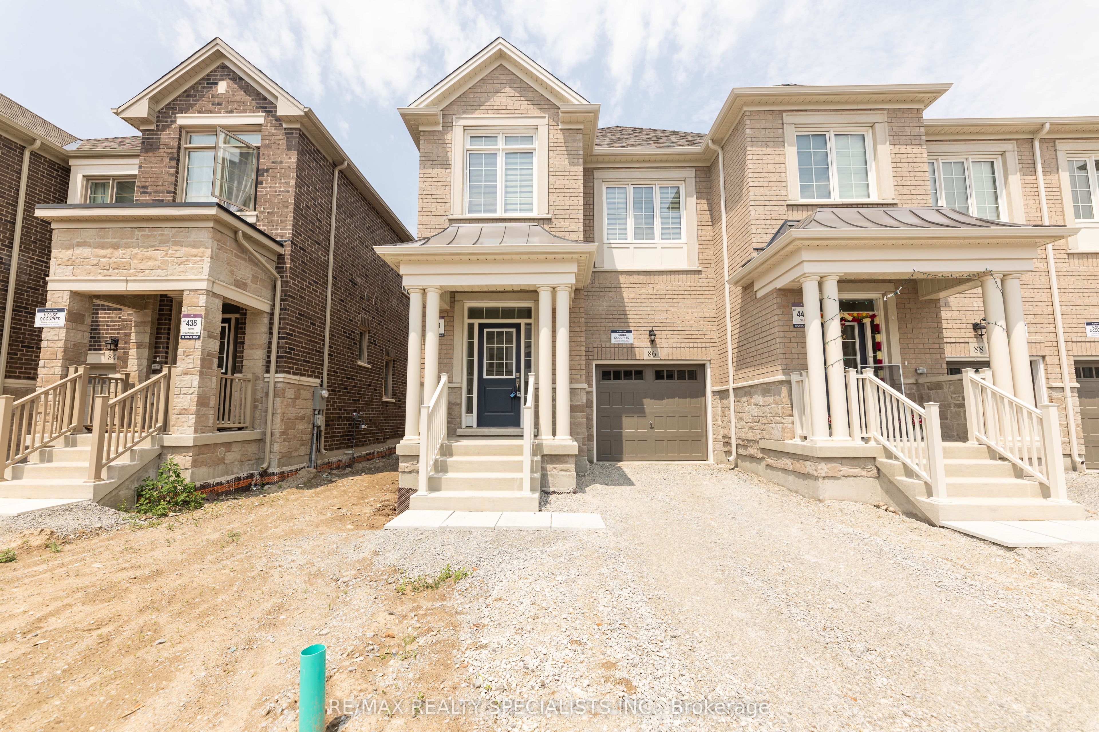 86 Bermondsey Way, Brampton, ON L6Y 6K9