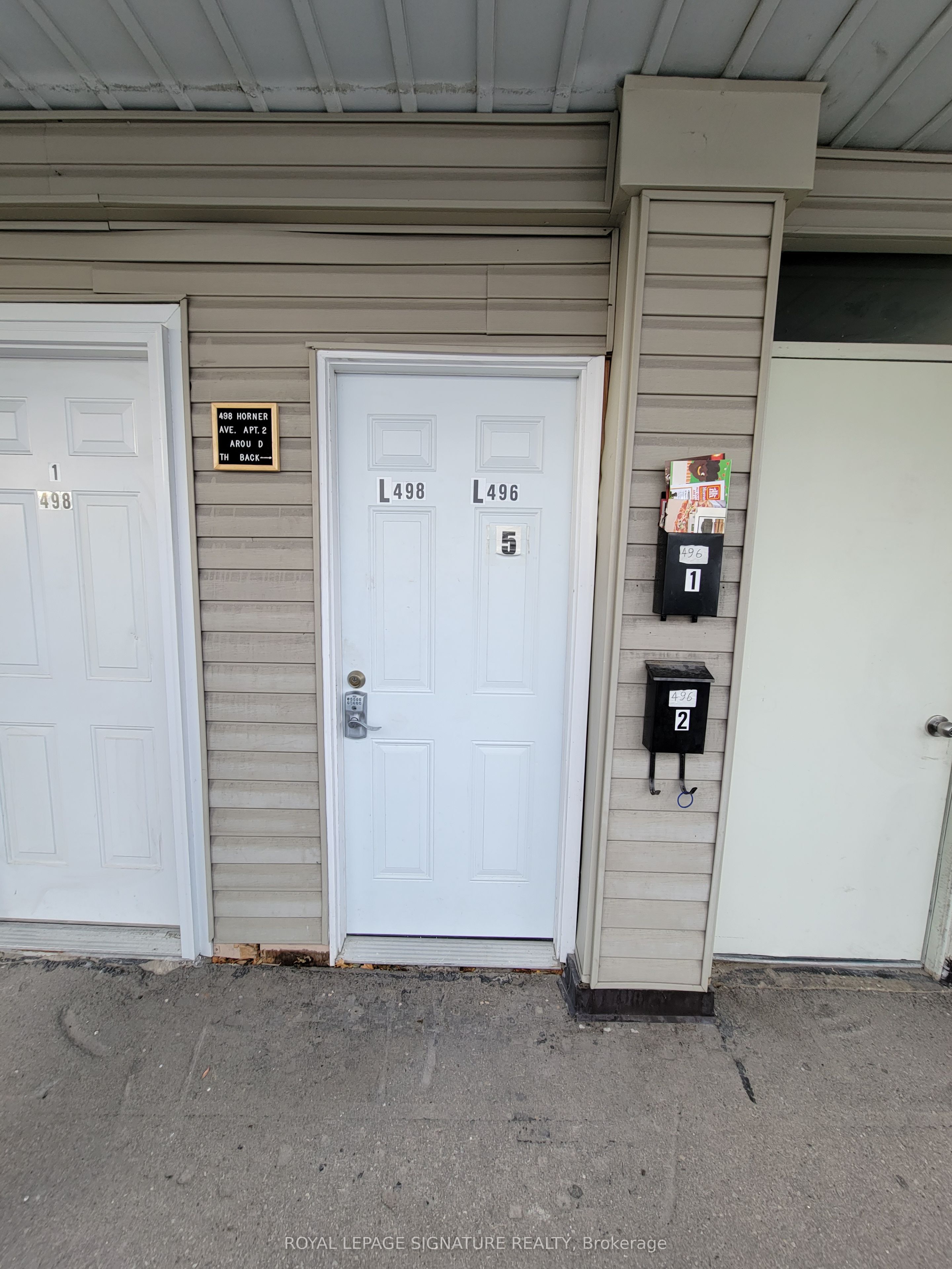 498 Horner Avenue 4, Toronto, ON M8W 2B8 photo 2