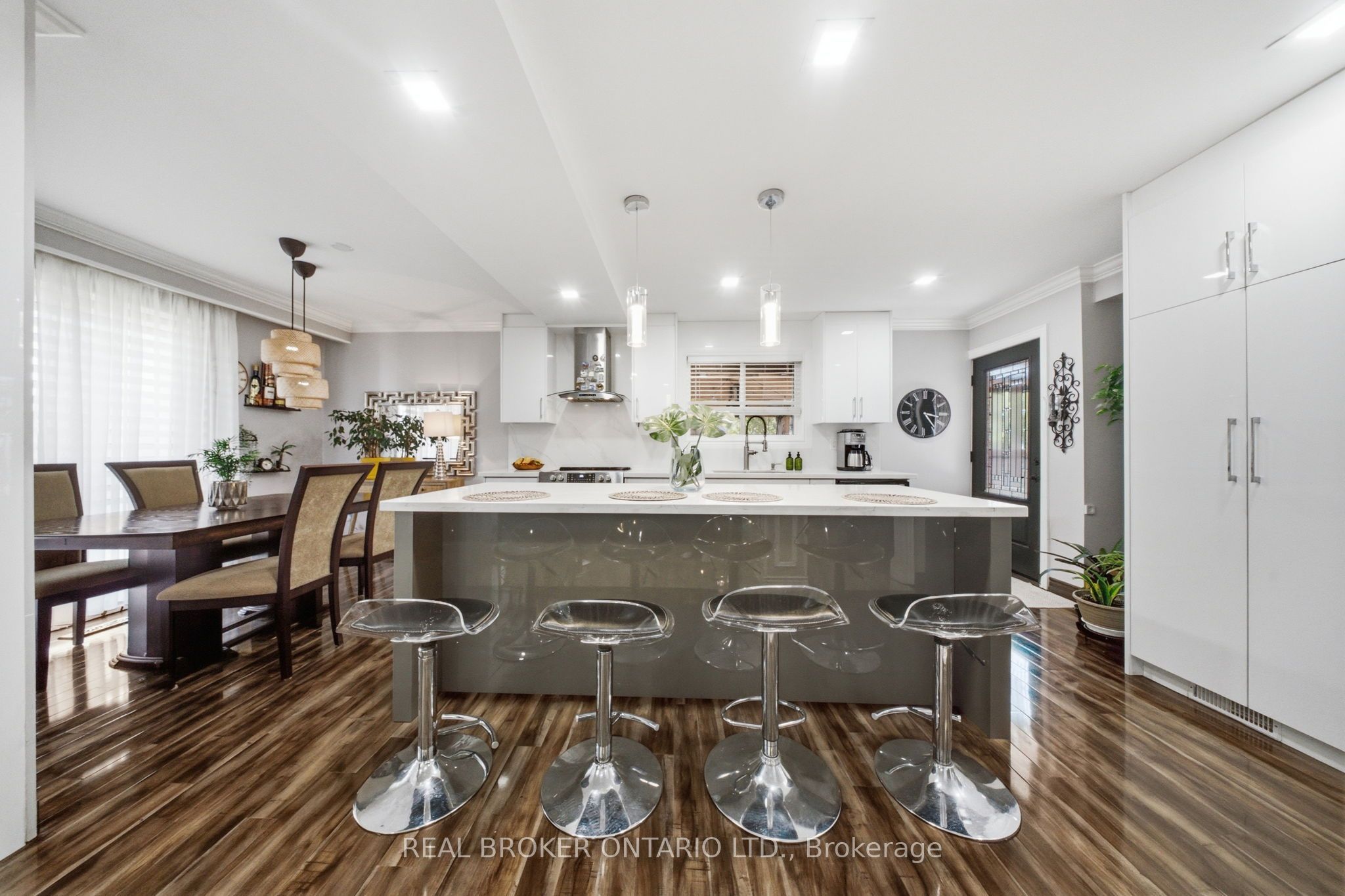 21 Kendleton Drive, Toronto, ON M9V 1T9 photo 4