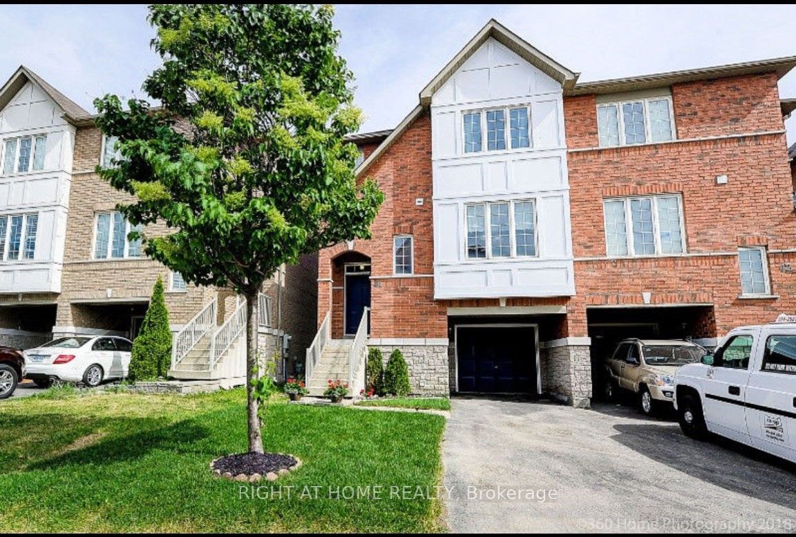7155 Magistrate Terrace 44, Mississauga, ON L5W 1Y8