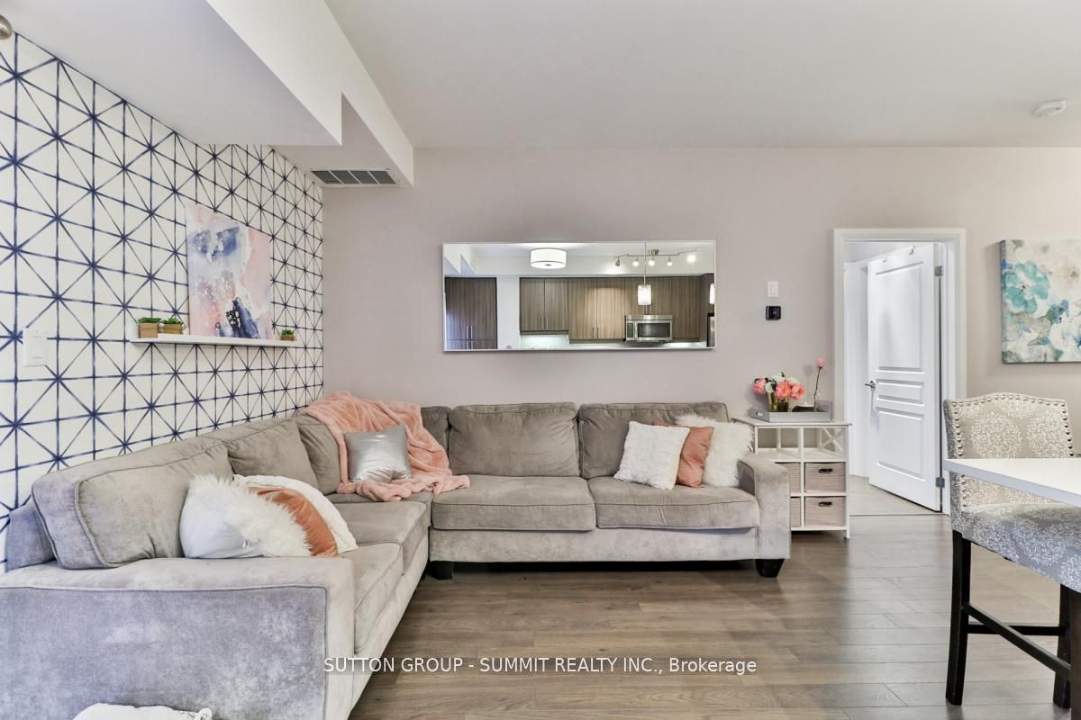 128 Garden Drive 124, Oakville, ON L6K 2W5 photo 5
