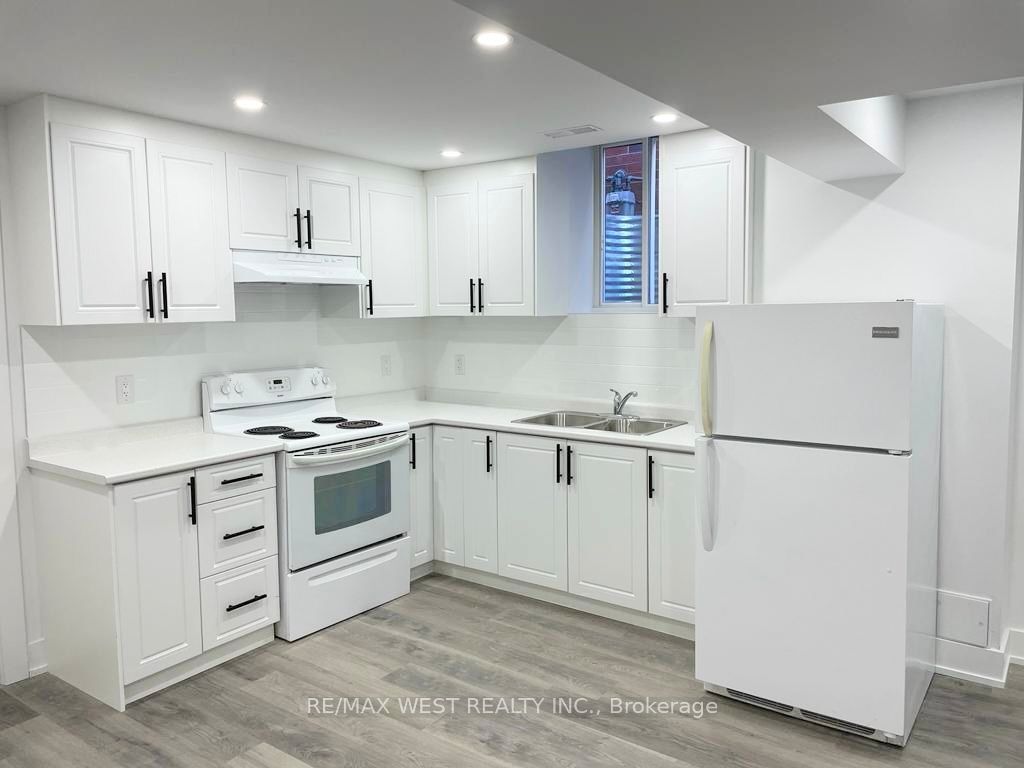 26 Smoothwater Street Basement, Brampton, ON L6R 2G2 photo 4