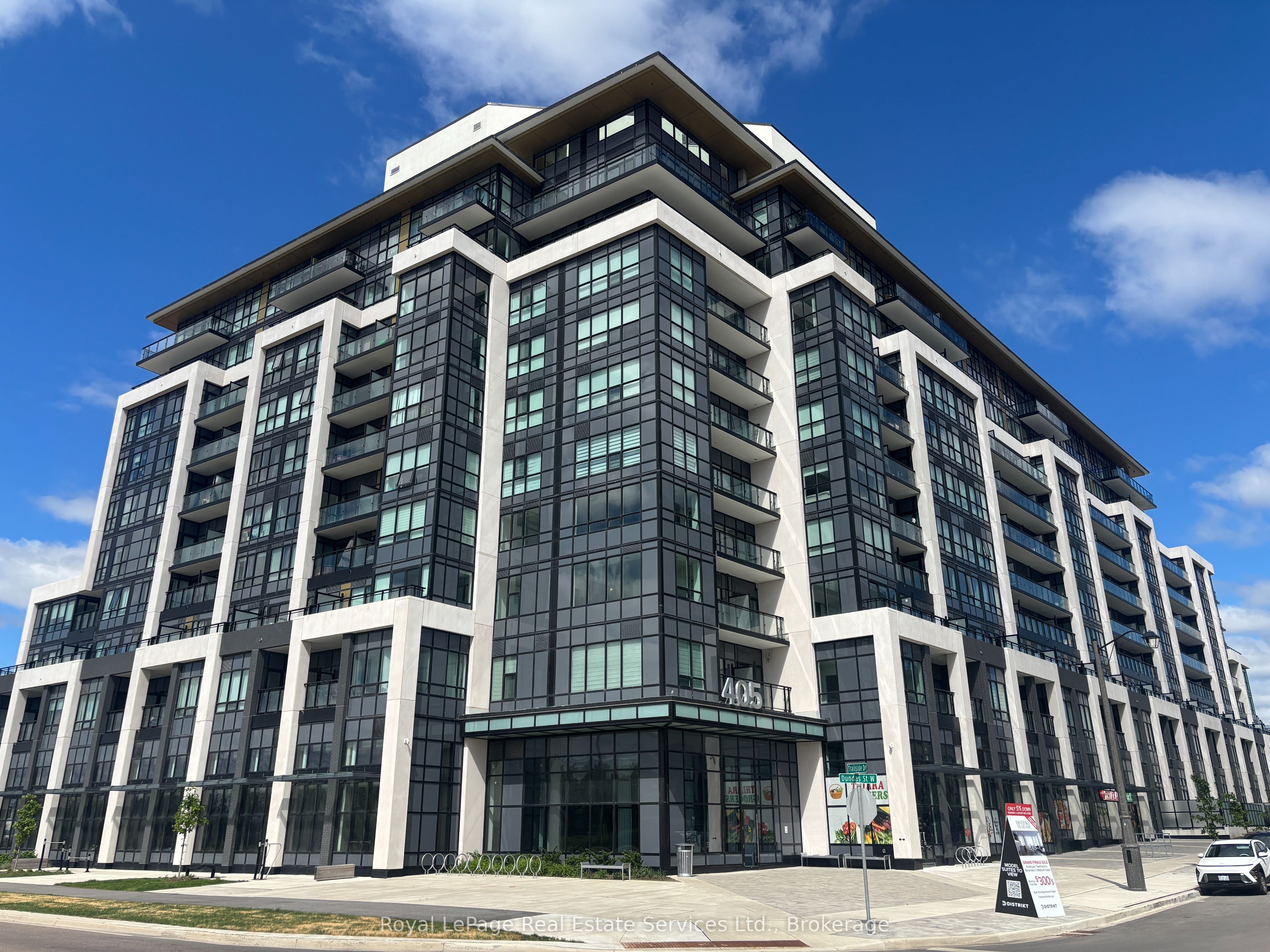 405 Dundas Street W 332, Oakville, ON L6M 4M2