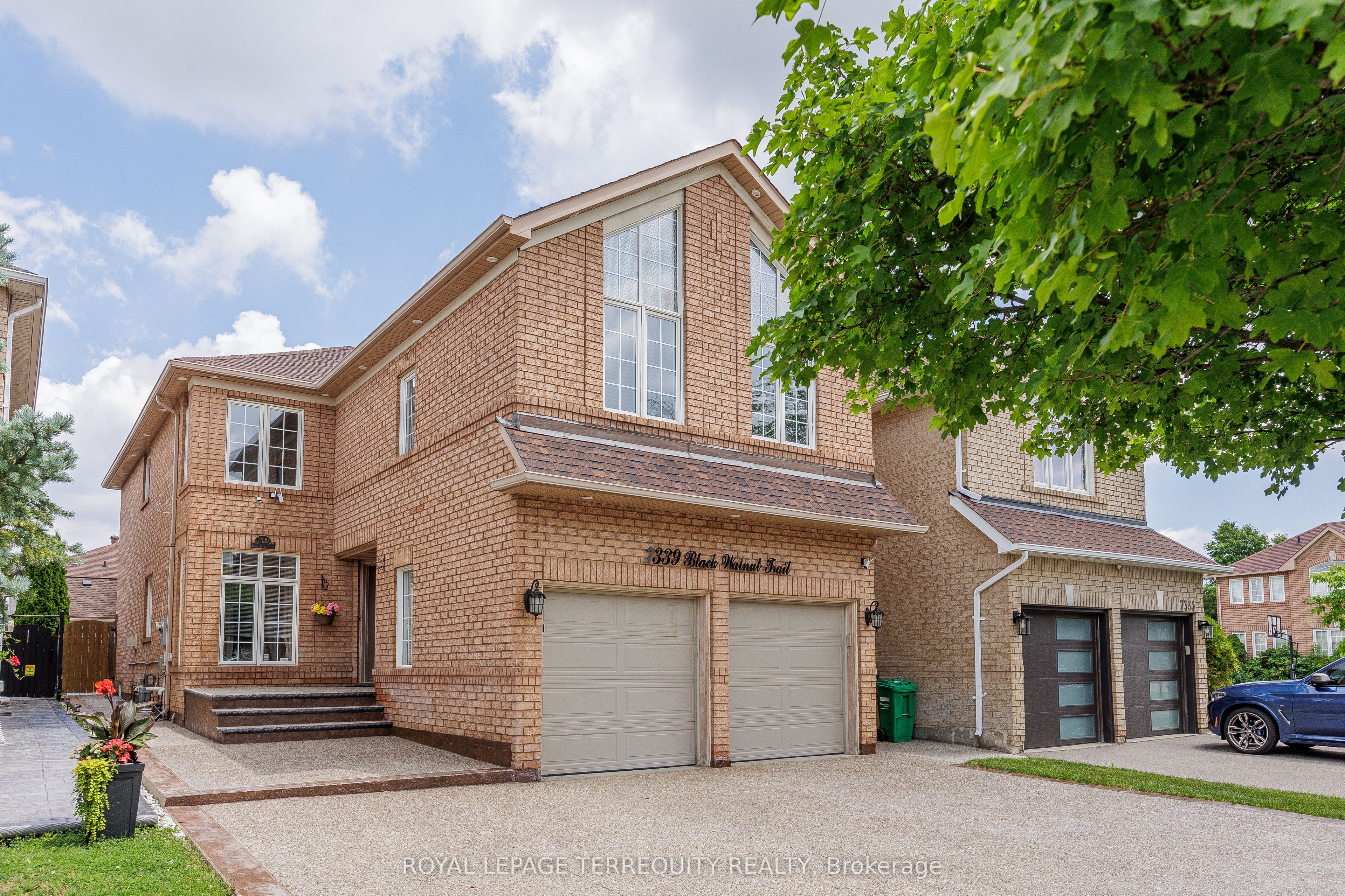 7339 Black Walnut Trail, Mississauga, ON L5N 7M3