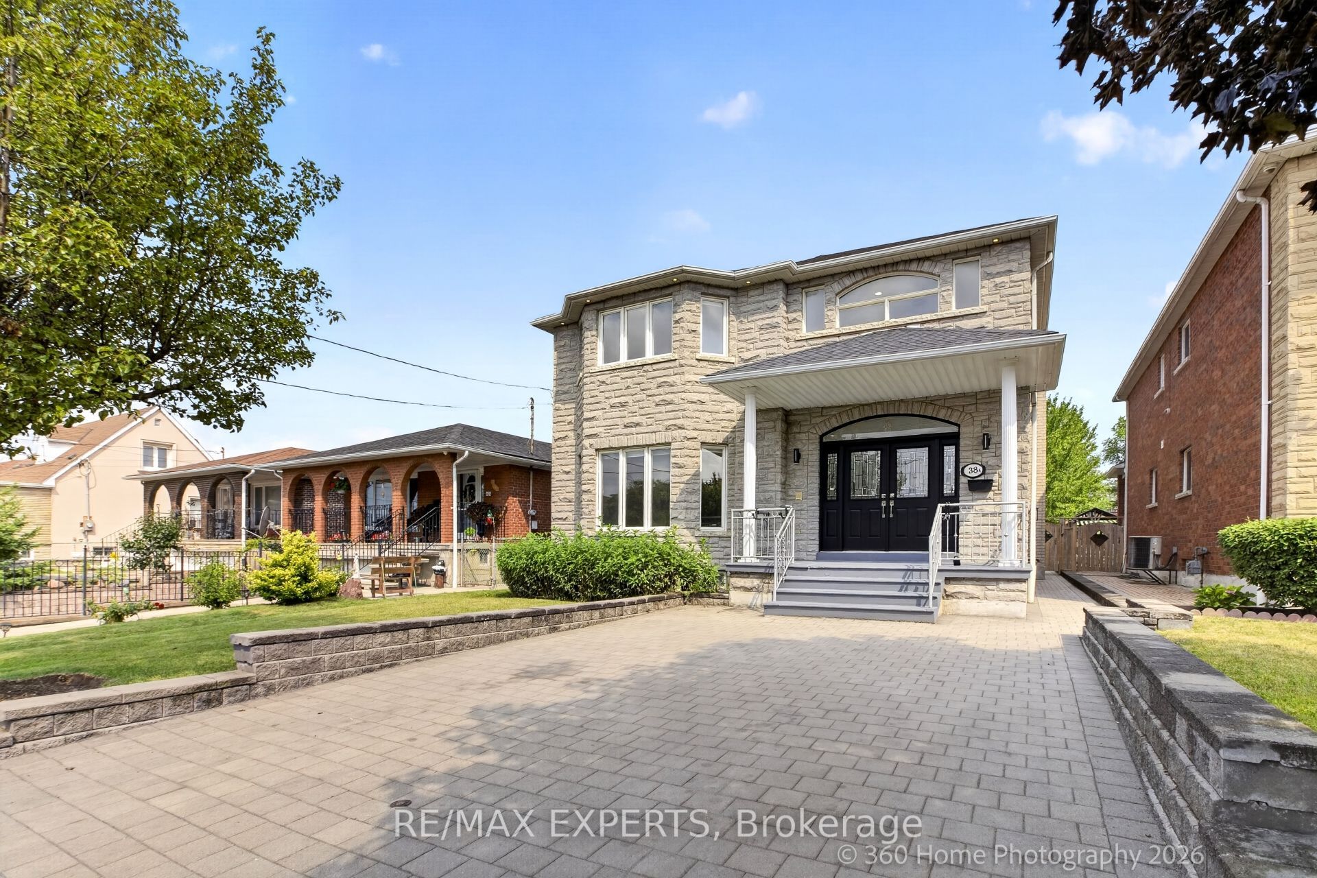 38A Marcia Avenue, Toronto, ON M6B 2Y5 photo 2