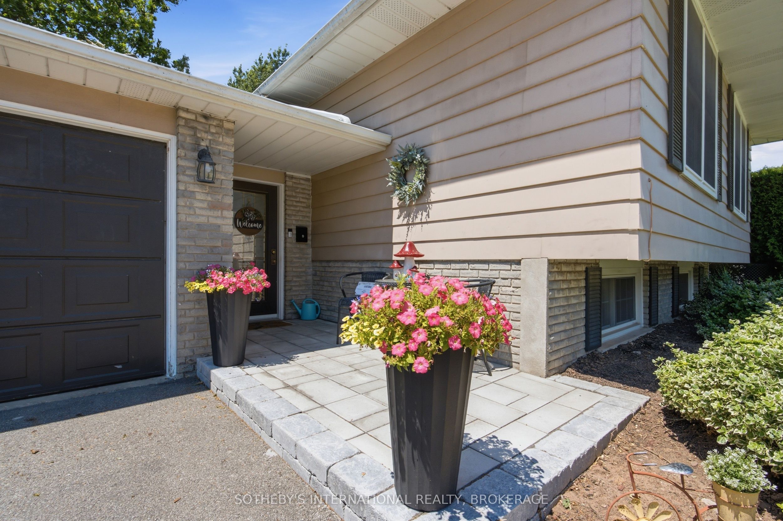 554 Chamberlain Road, Burlington, ON L7L 2V4 photo 4