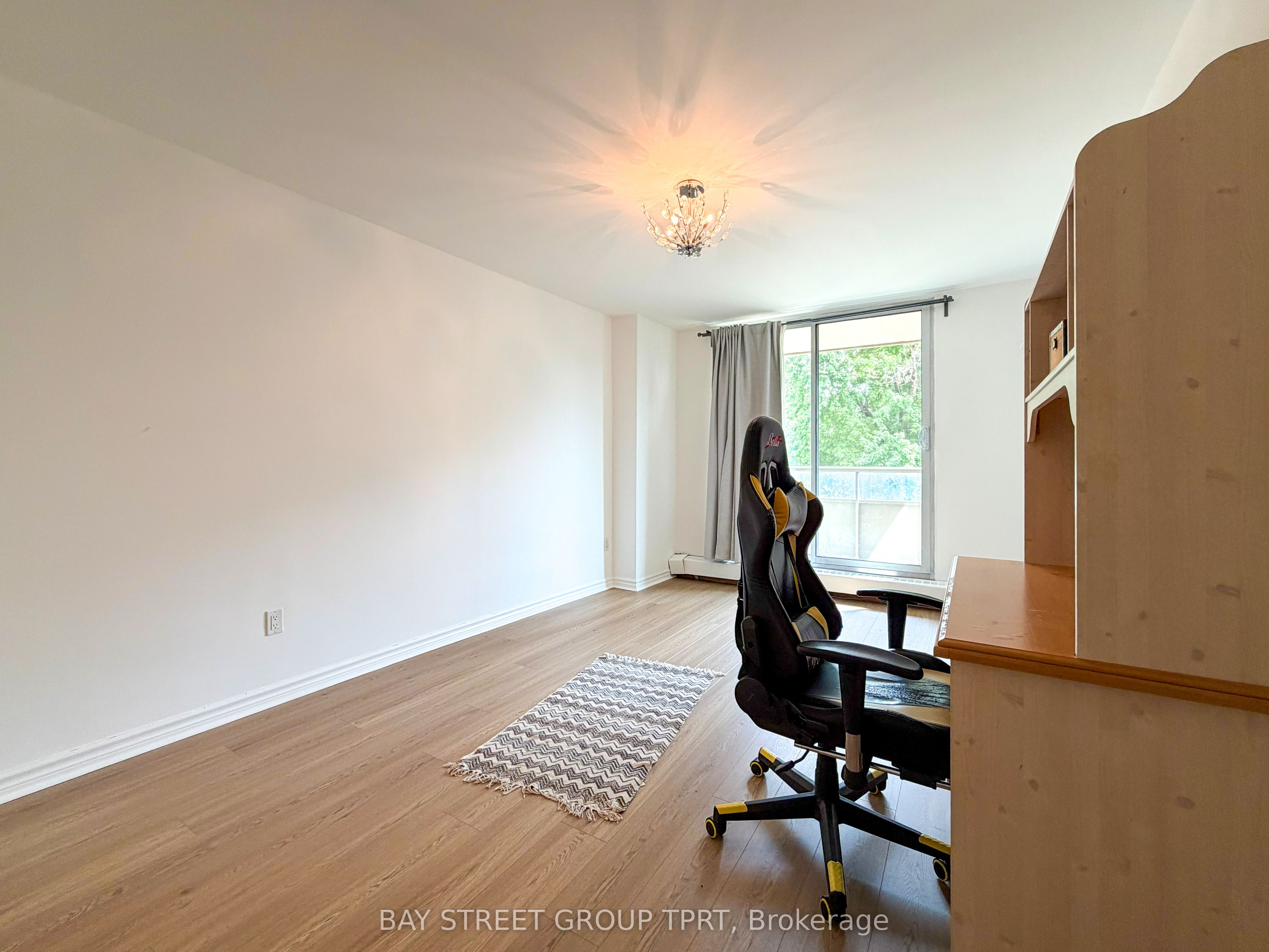 9 Four Winds Drive 208, Toronto, ON M3J 2S8