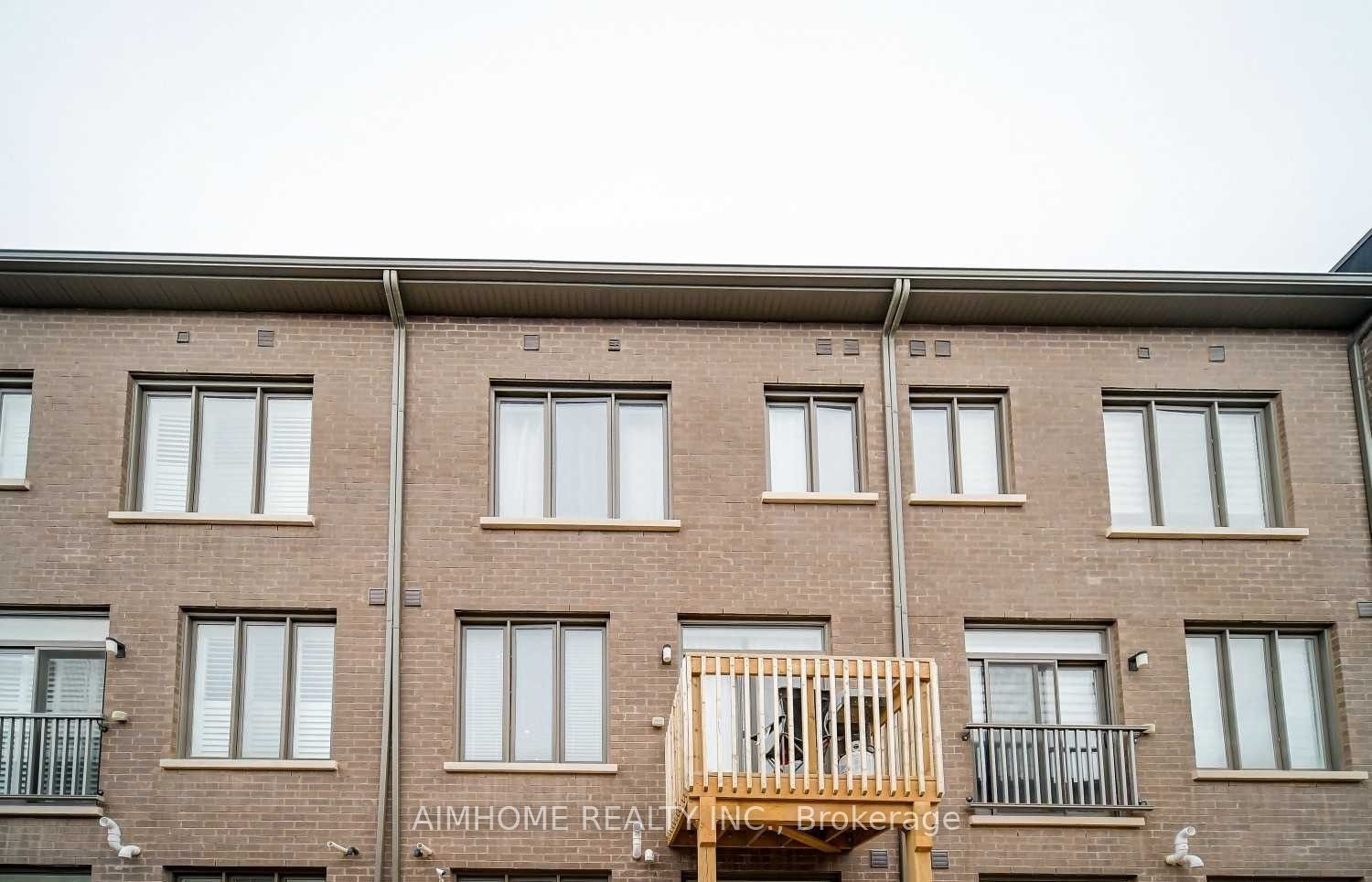 218 Wheat Boom Drive, Oakville, ON L6H 0P4 photo 4