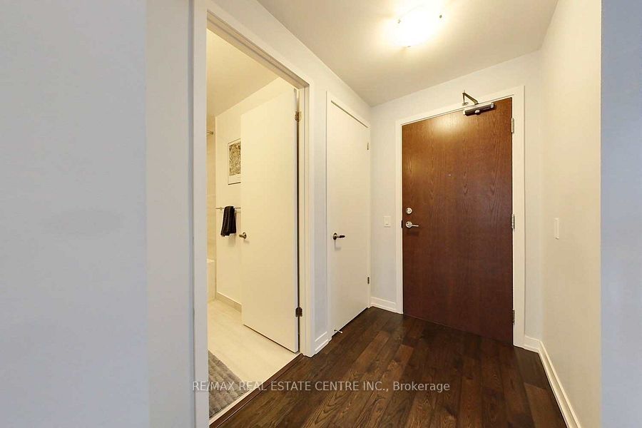 2560 Eglinton Avenue 903, Mississauga, ON L5M 5R1 photo 4