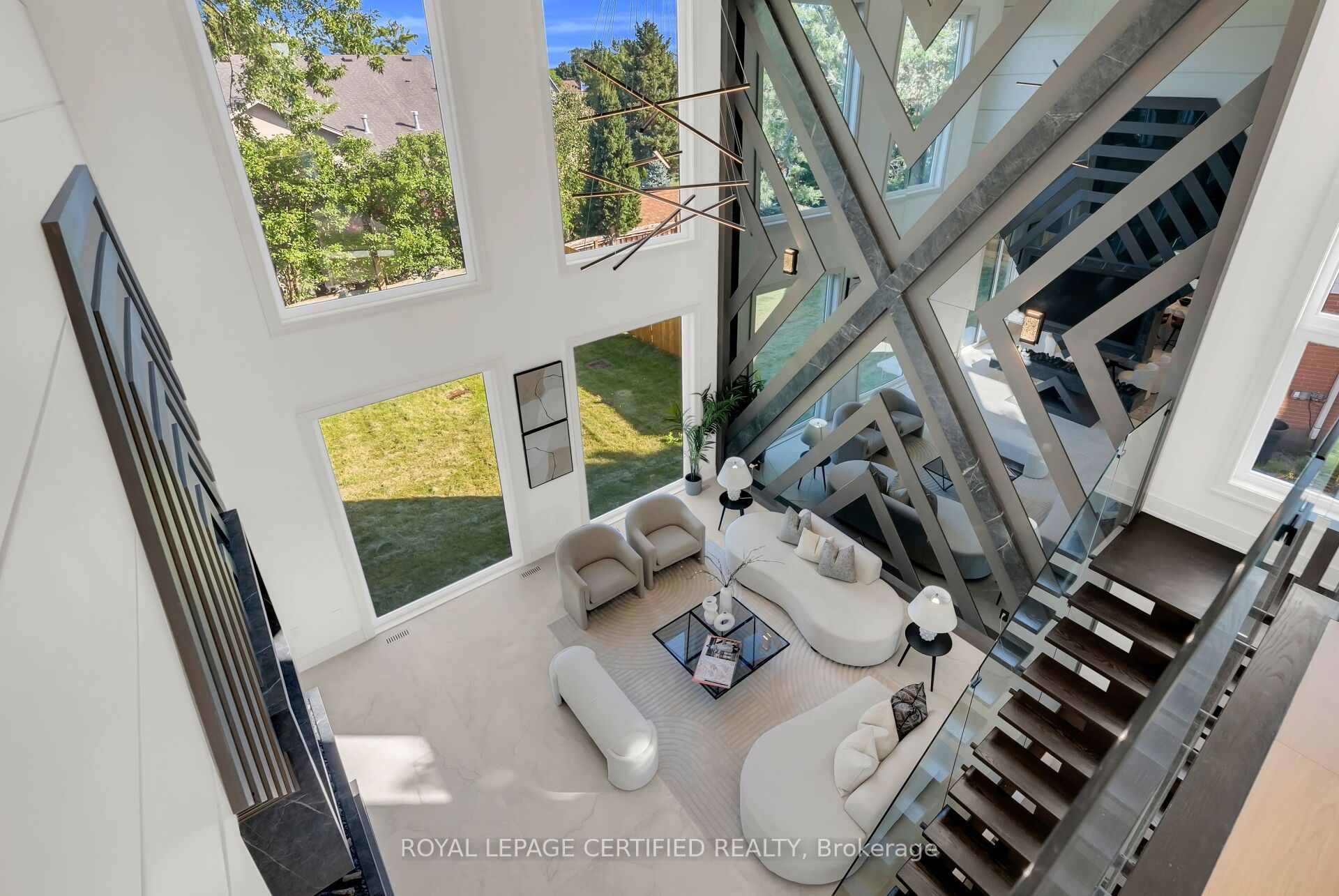 1374 Tansley Drive, Oakville, ON L6L 2N4 photo 4