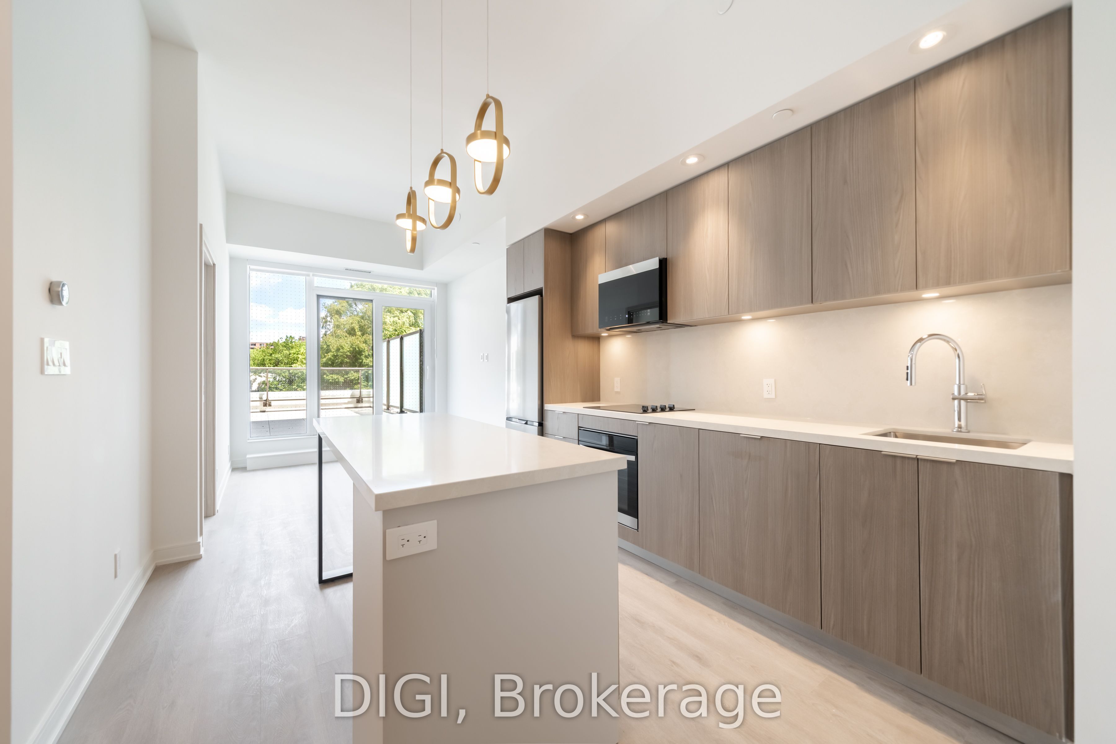 485 Perth Avenue W426, Toronto, ON M6N 0B9