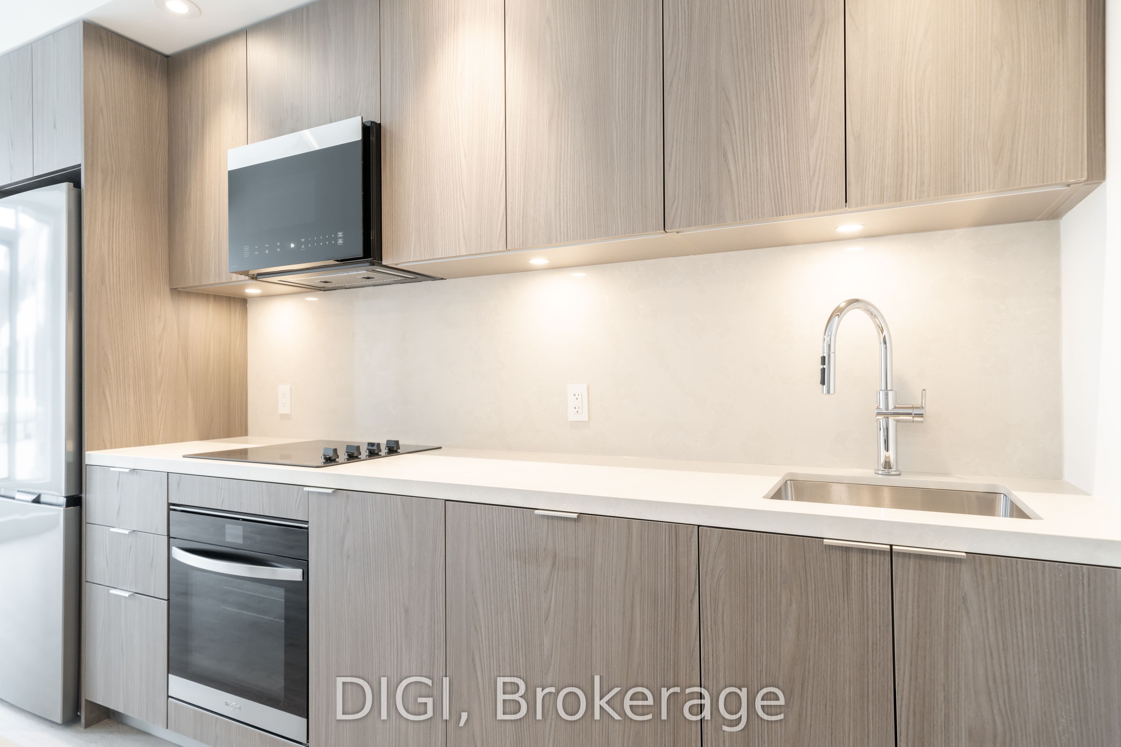 485 Perth Avenue W426, Toronto, ON M6N 0B9 photo 5