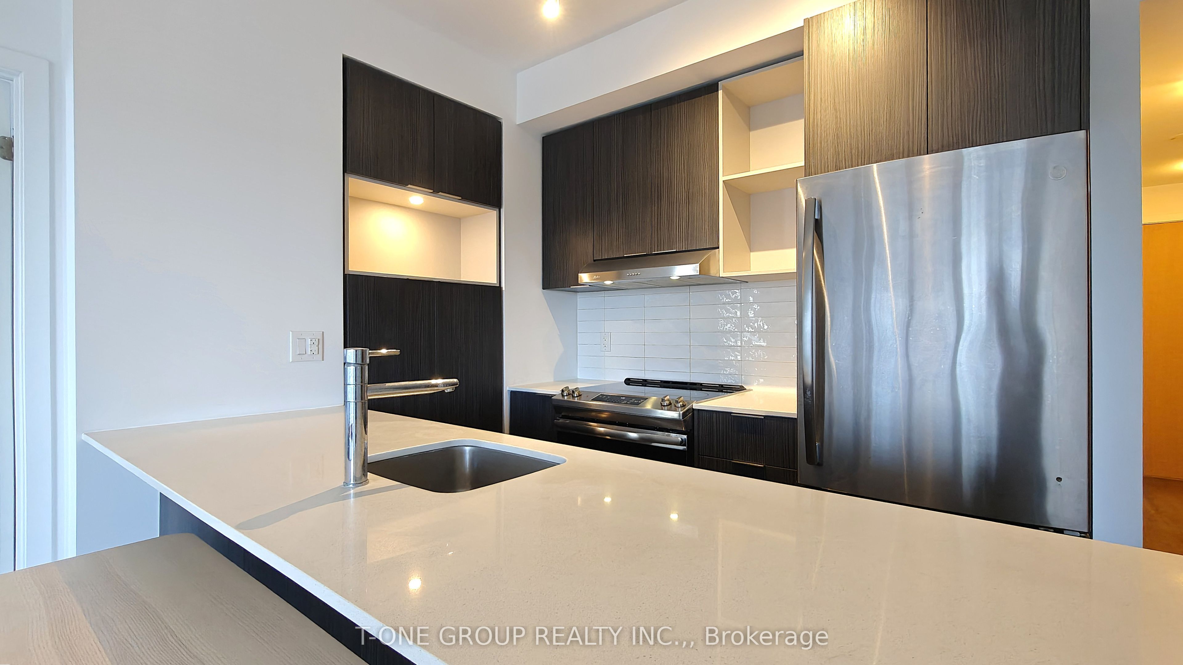 2520 Eglinton Avenue 722, Mississauga, ON L5M 0Y4 photo 4