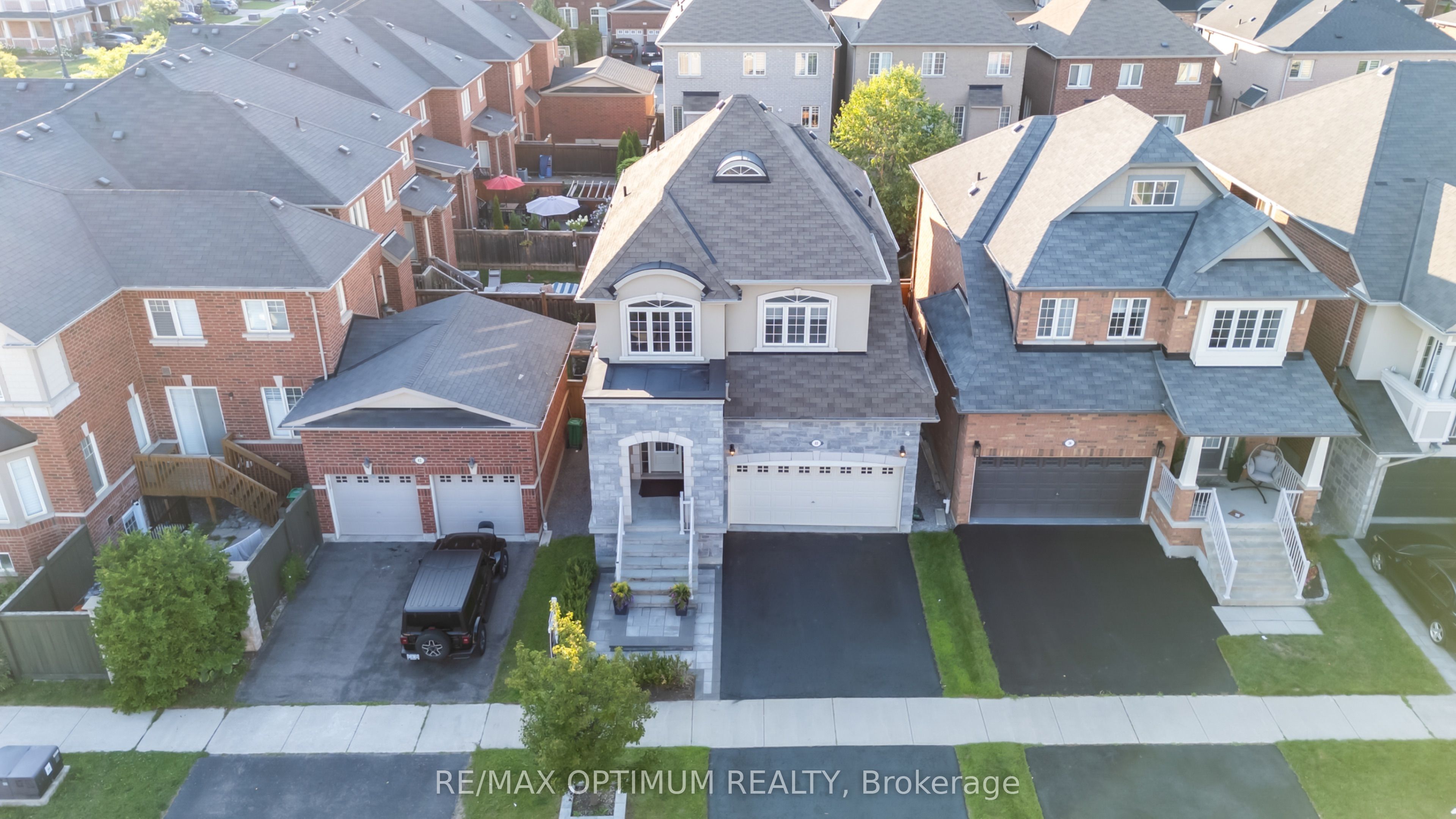 40 Attraction Drive, Brampton, ON L6Y 0C1 photo 5