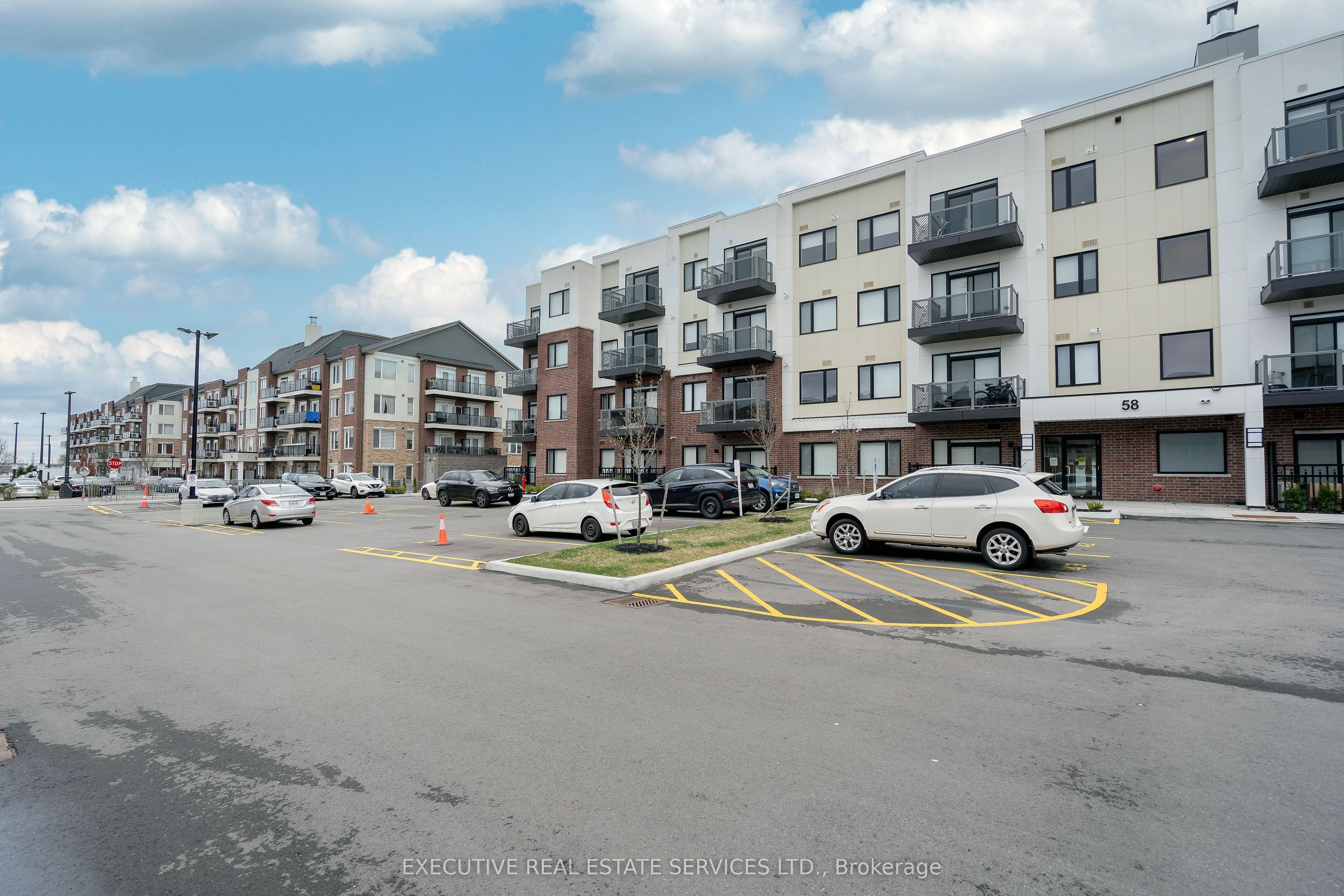 58 Sky Harbour Drive 402, Brampton, ON L6Y 6J1 photo 2