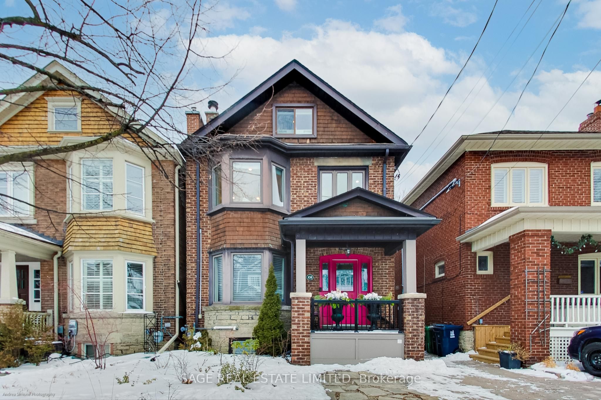 108 Beresford Avenue, Toronto, ON M6S 3B1
