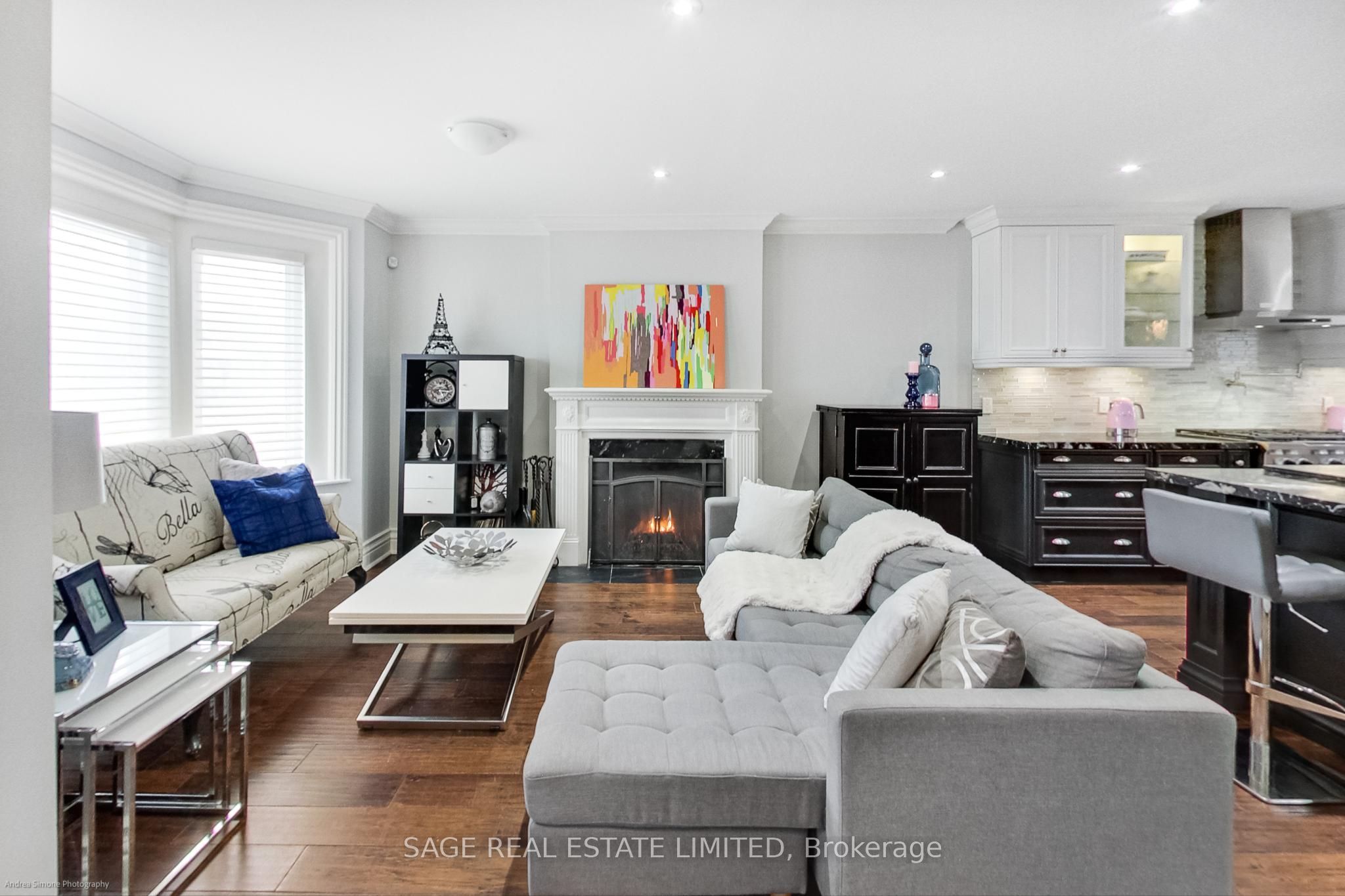 108 Beresford Avenue, Toronto, ON M6S 3B1 photo 4