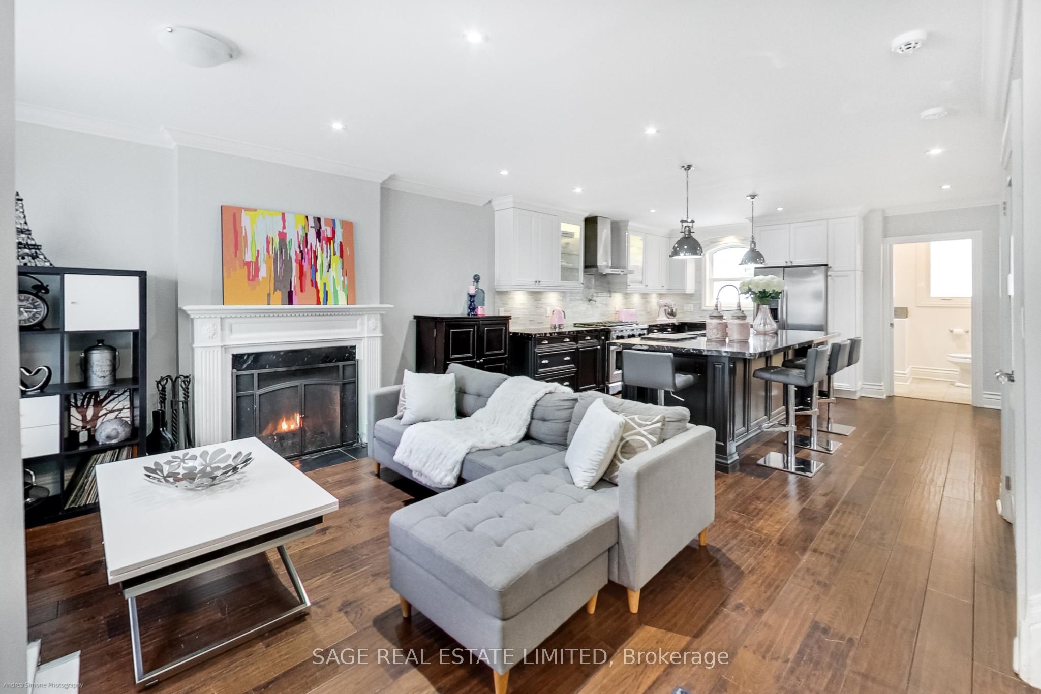 108 Beresford Avenue, Toronto, ON M6S 3B1 photo 5