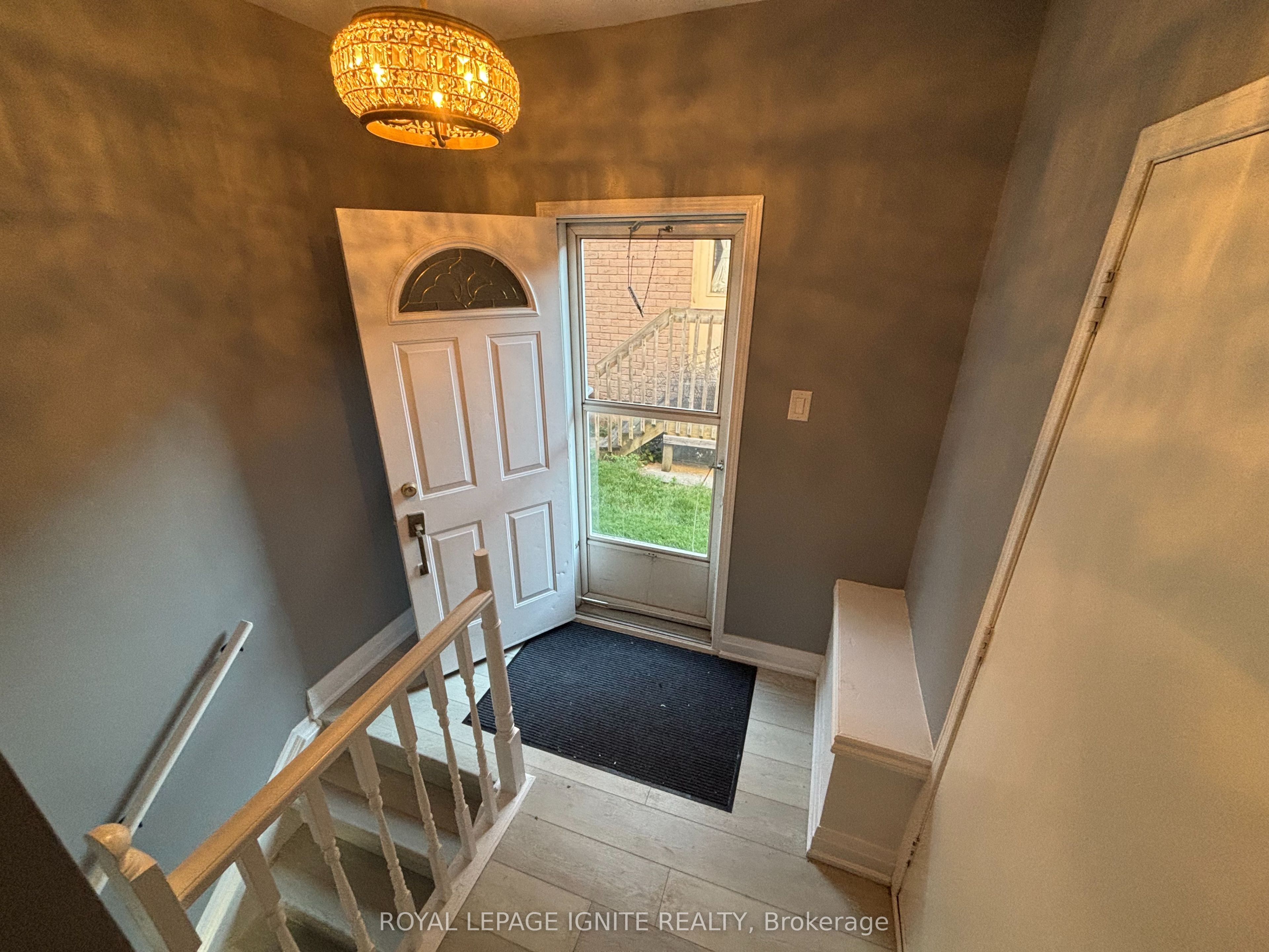 308 Callaghan Crescent, Oakville, ON L6H 5H6 photo 3