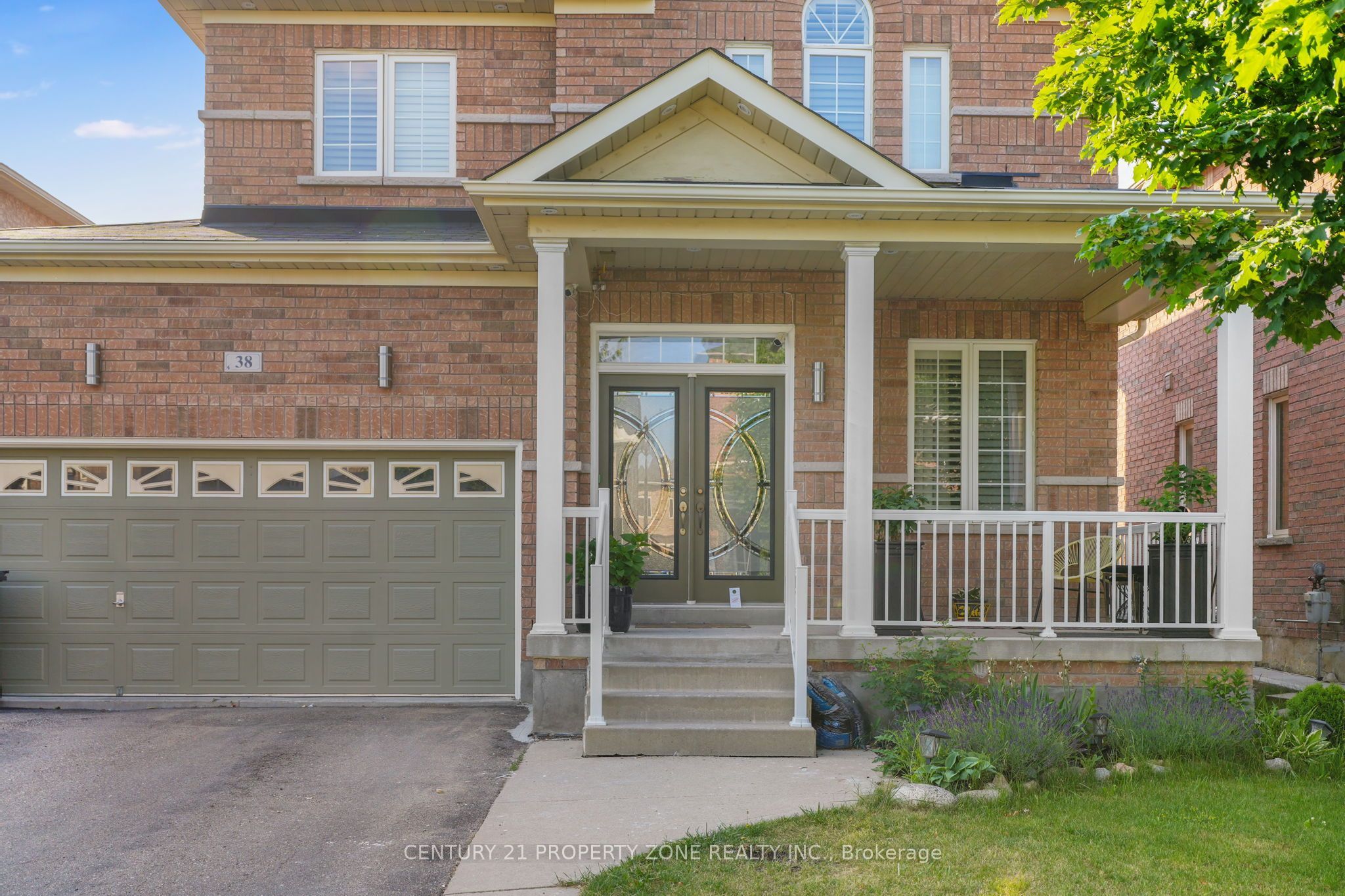 38 Callalily Road, Brampton, ON L7A 0M2 photo 3