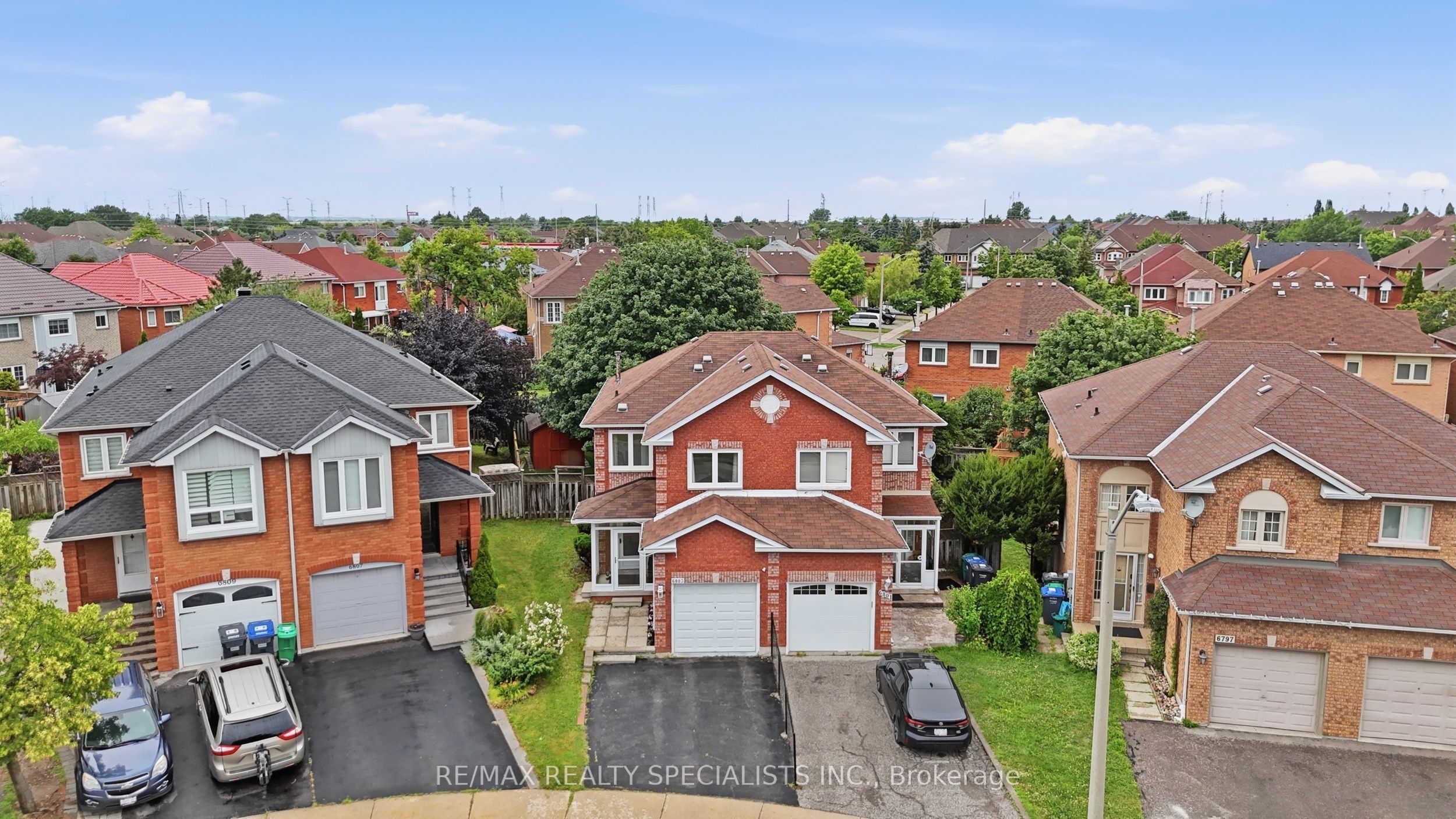 6803 Bansbridge Crescent, Mississauga, ON L5N 6T3 photo 2