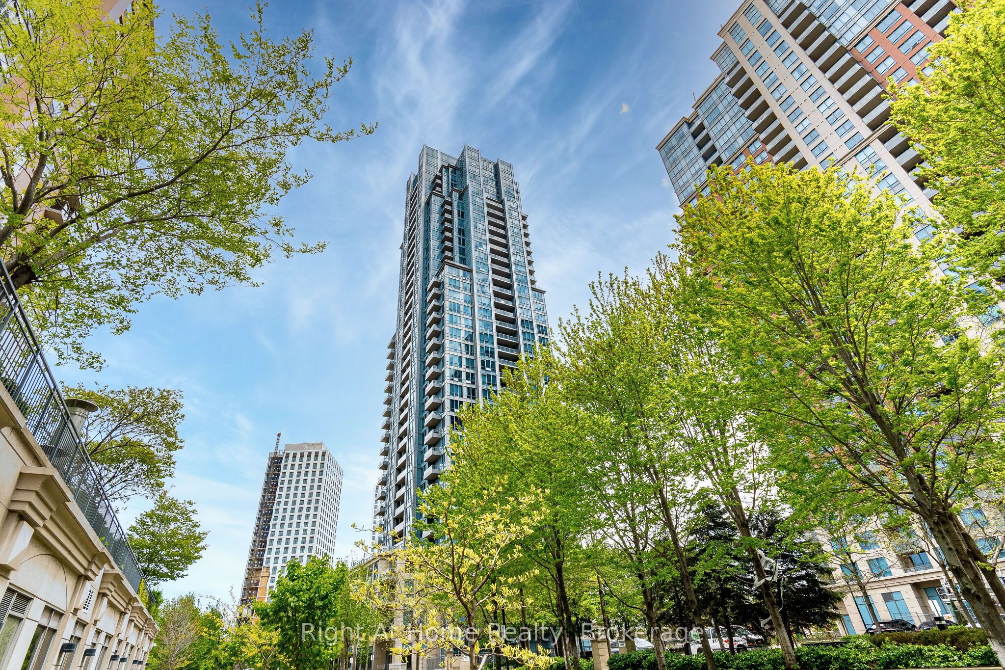 15 Viking Lane 1303, Toronto, ON M9B 0A4 photo 3