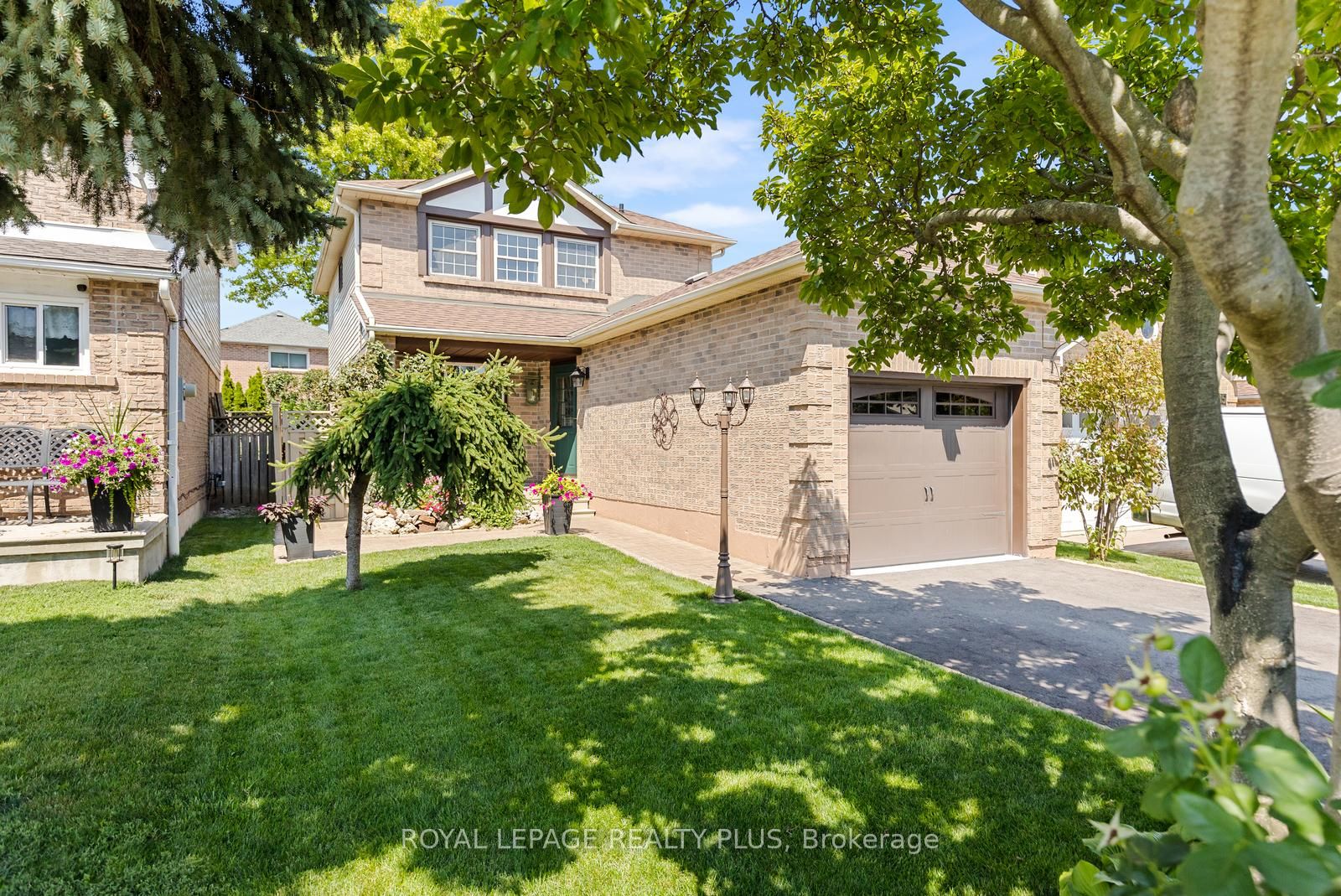 3189 Coldstream Road, Mississauga, ON L5L 5J7 photo 2