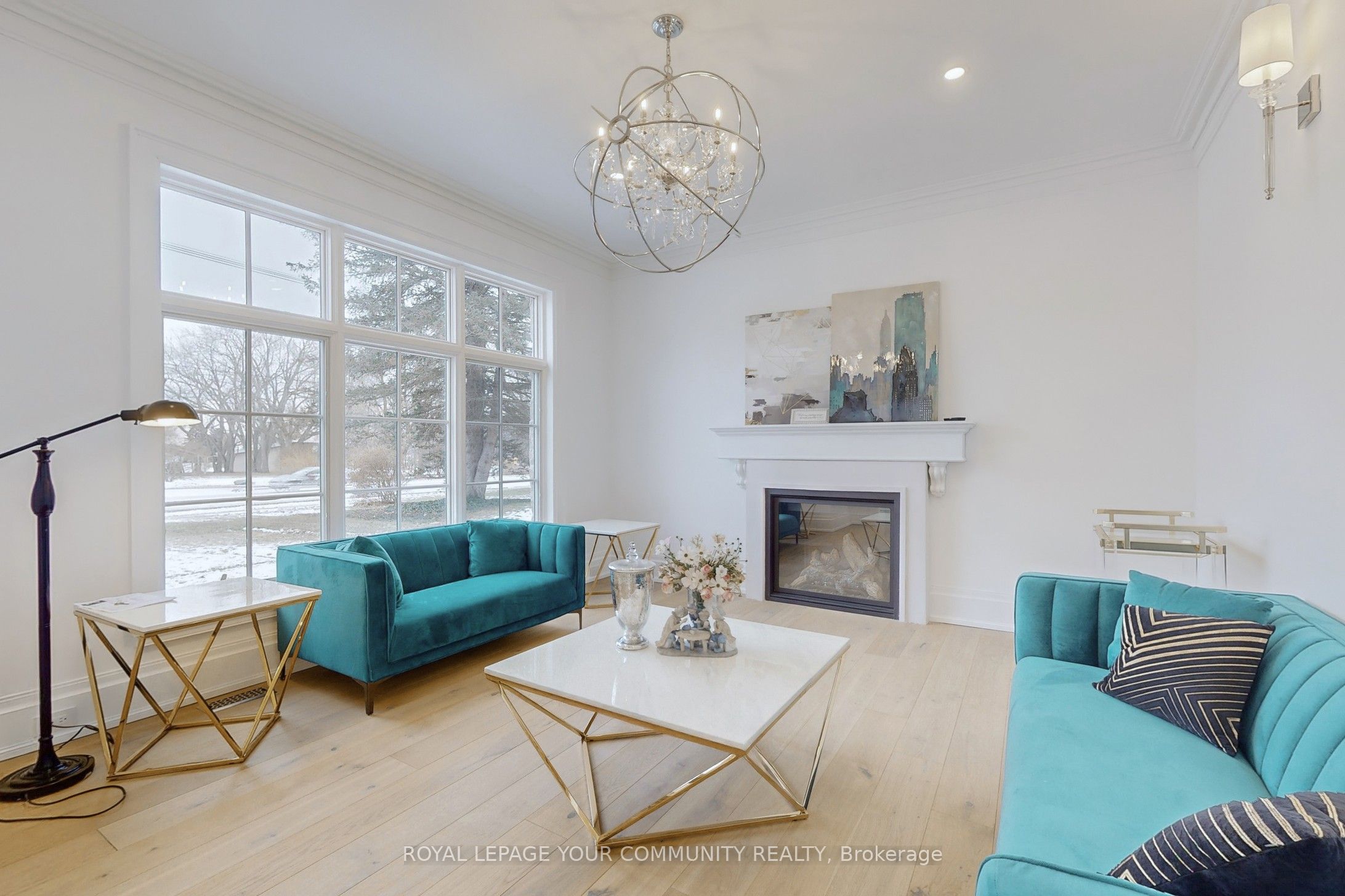 1427 Lakeshore Road W, Oakville, ON L6L 1G4 photo 4