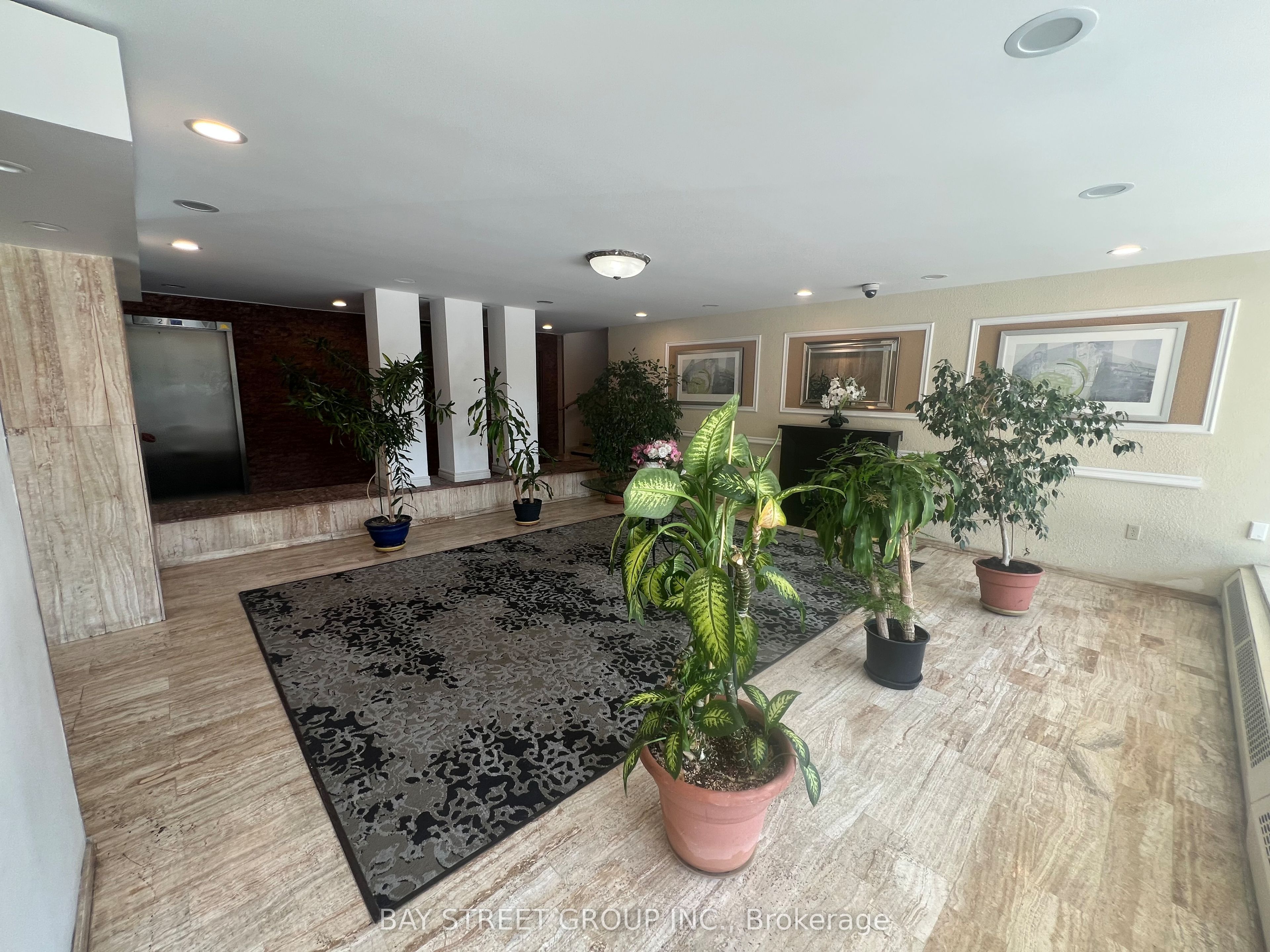 345 Driftwood Avenue 904, Toronto, ON M3N 2P4 photo 3