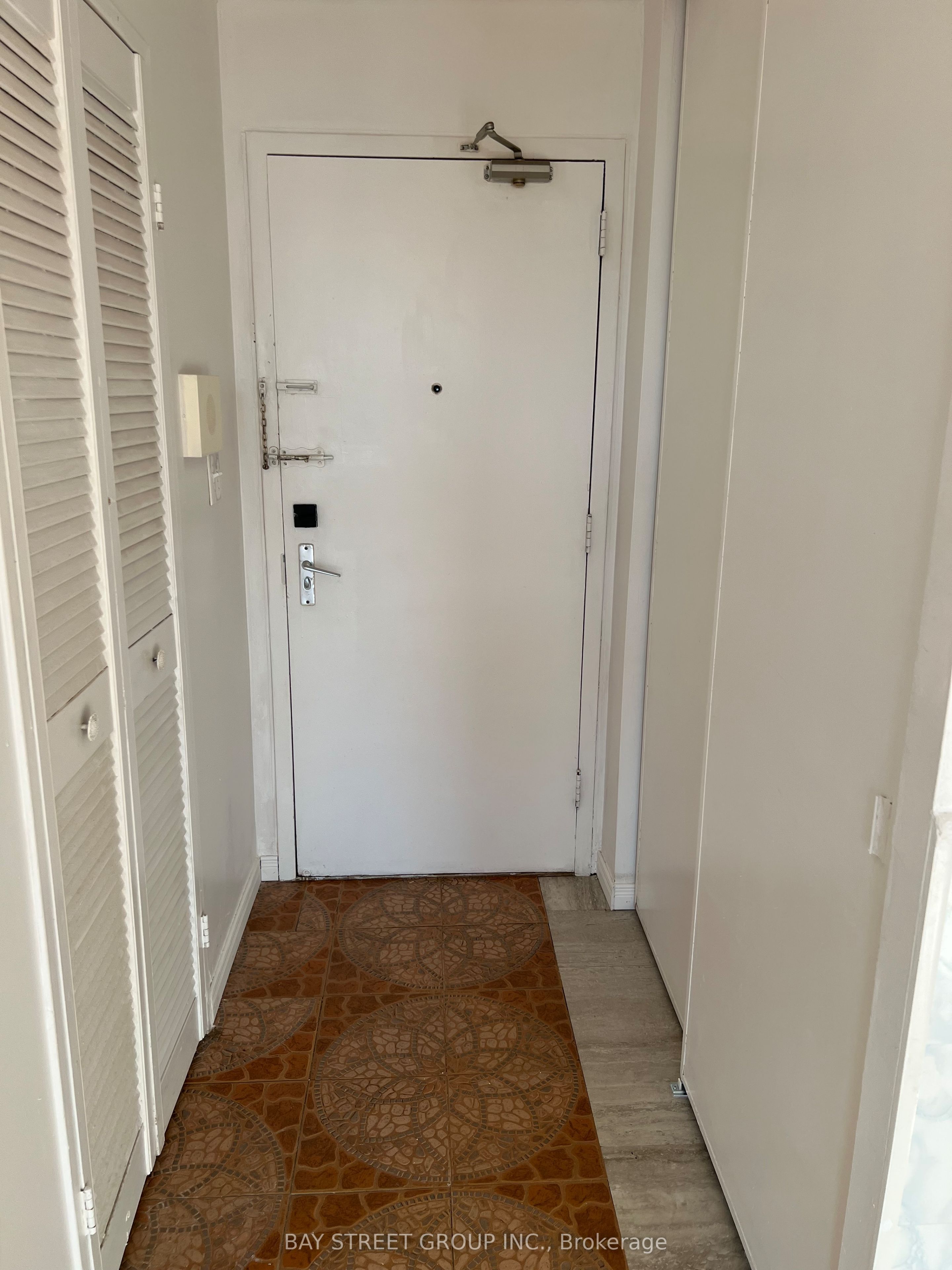 345 Driftwood Avenue 904, Toronto, ON M3N 2P4 photo 5