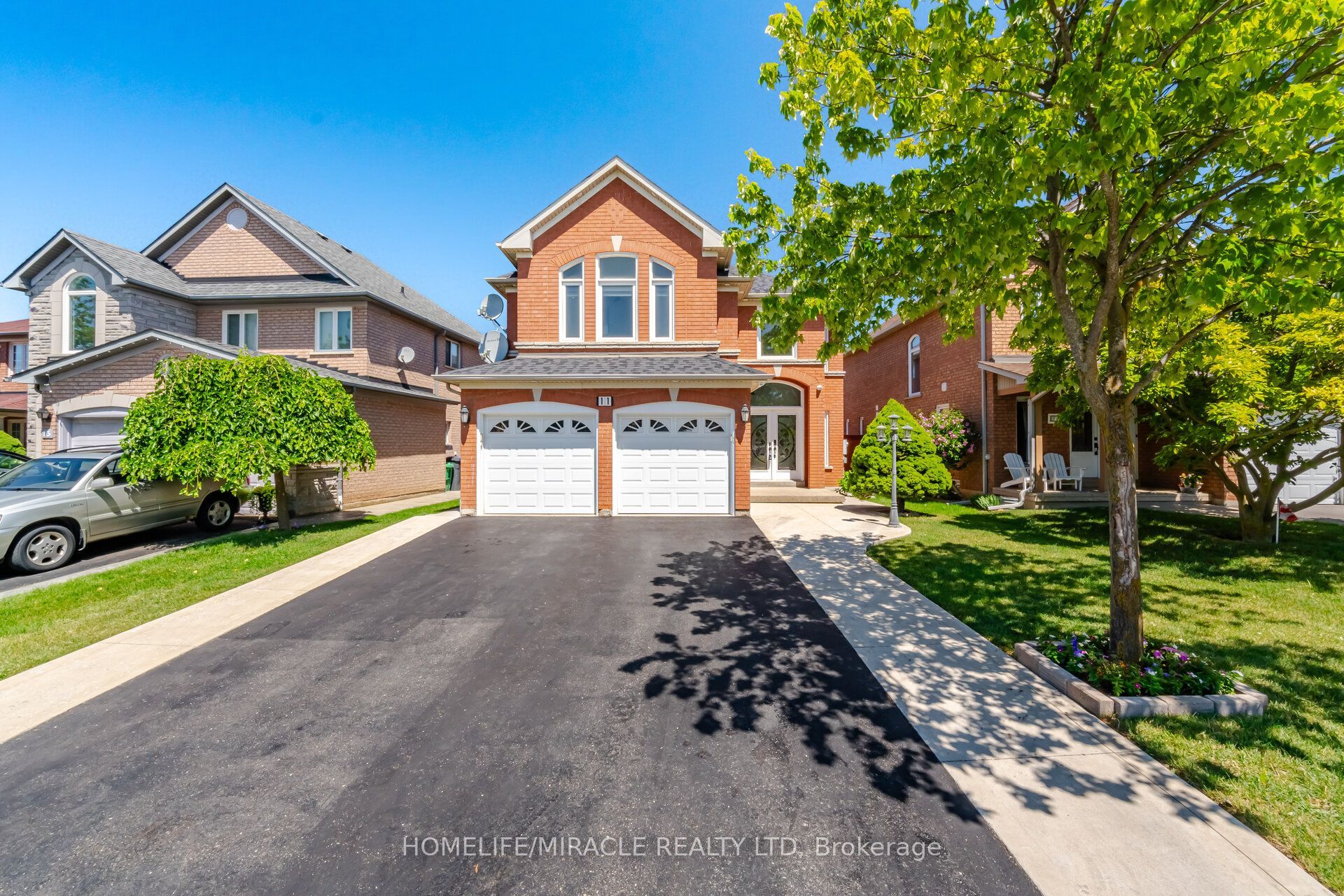 11 Barleyfield Road, Brampton, ON L6R 1R4 photo 2