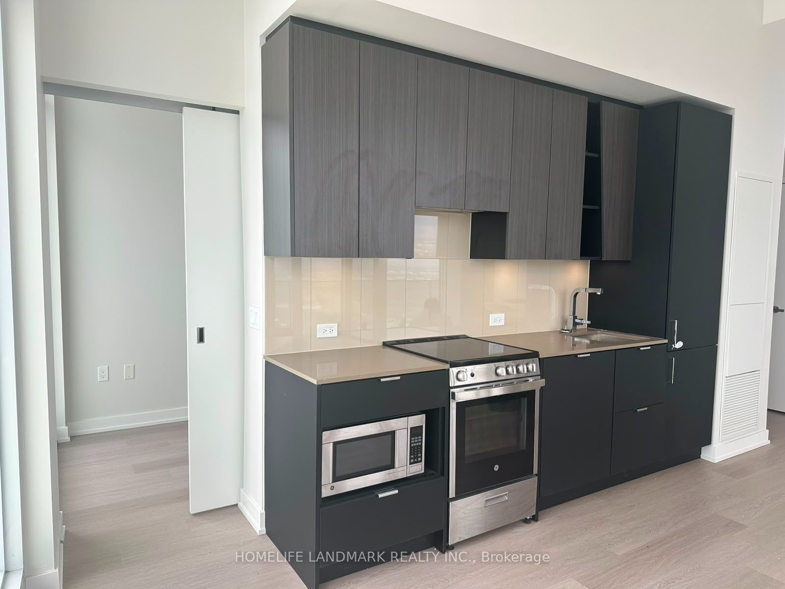 3883 QUARTZ Road 6005, Mississauga, ON L5B 0M4 photo 5