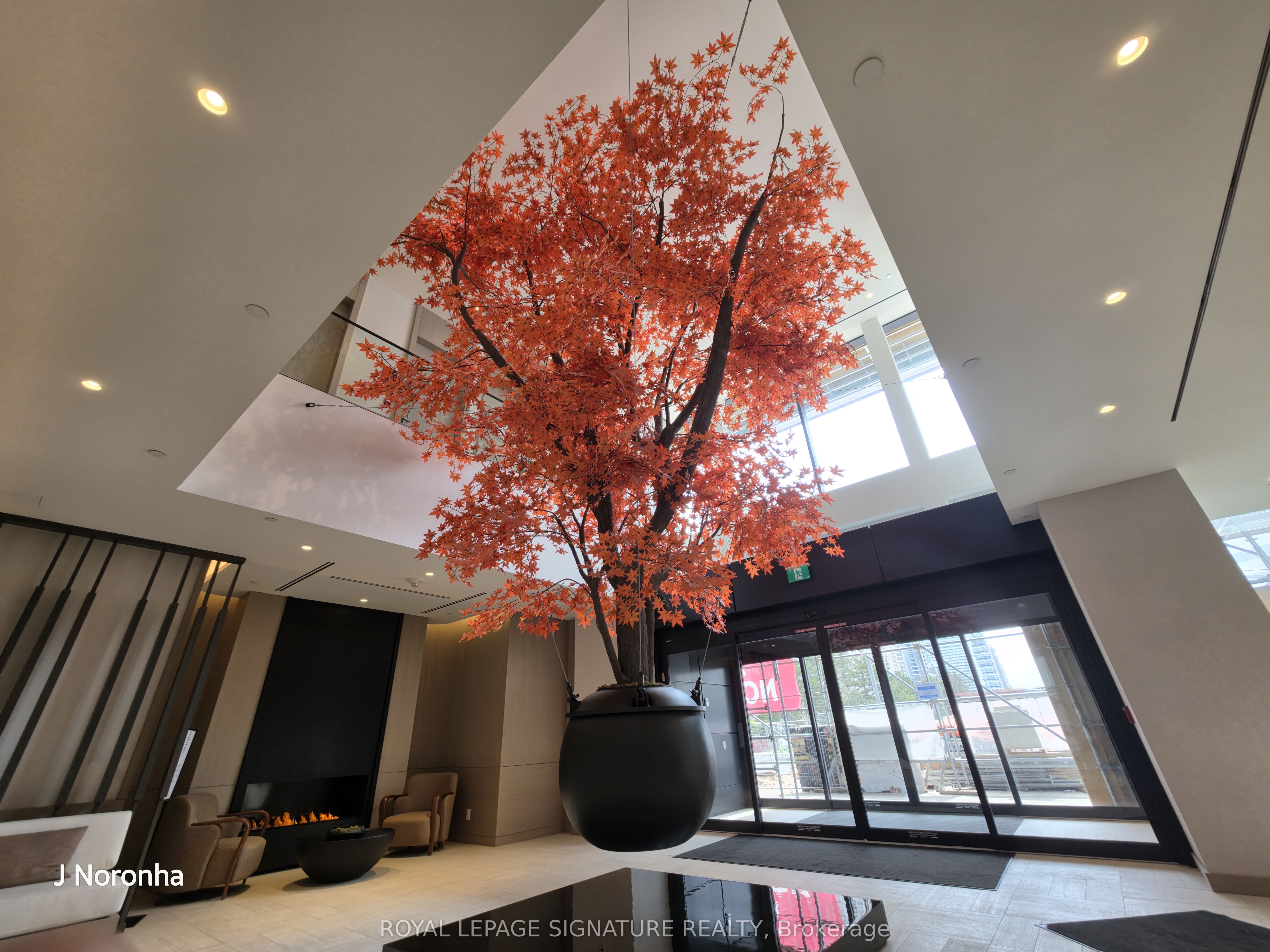 4015 The Exchange NE 4803, Mississauga, ON L5B 0N9 photo 2