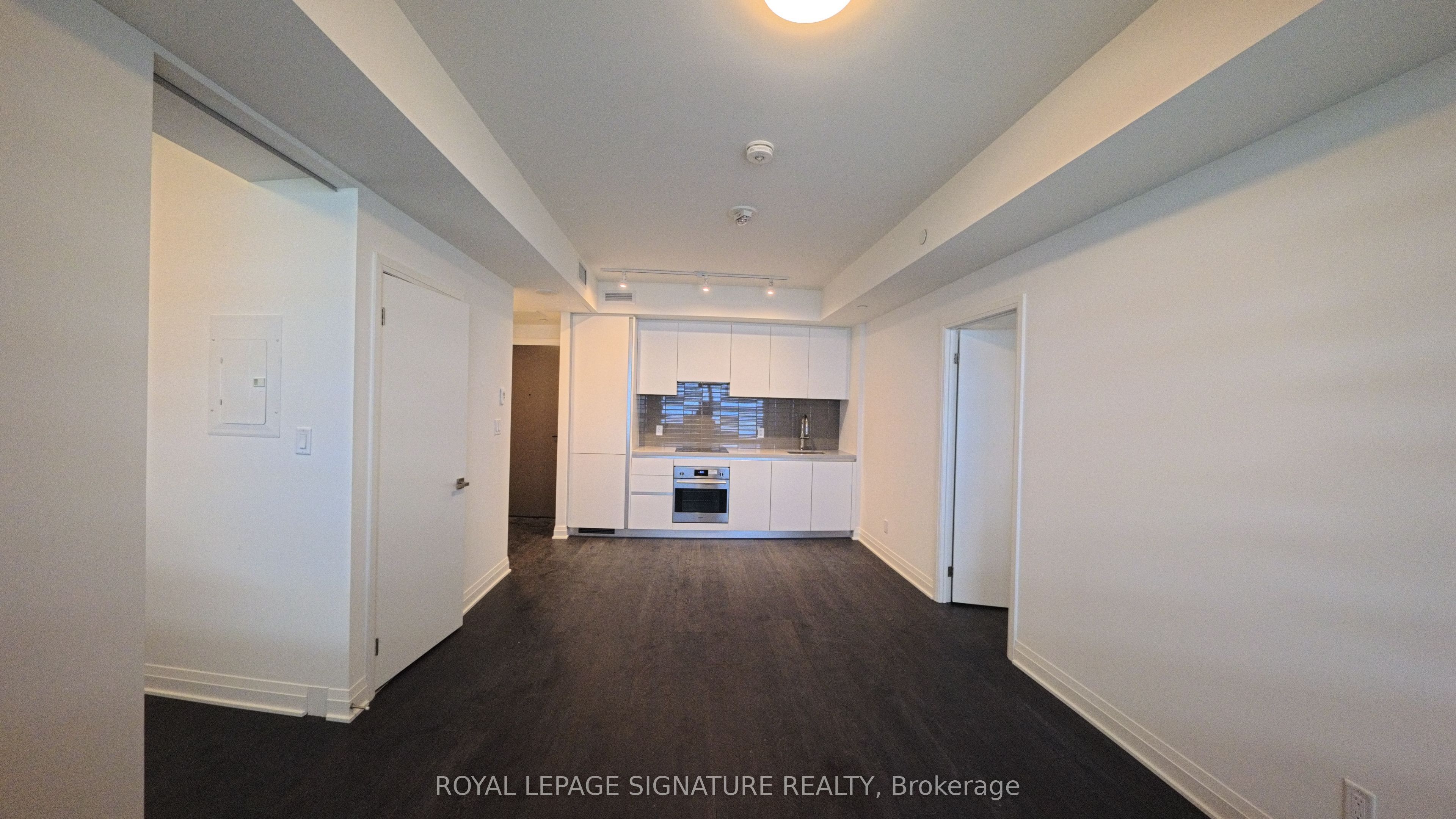 4015 The Exchange NE 4803, Mississauga, ON L5B 0N9 photo 3