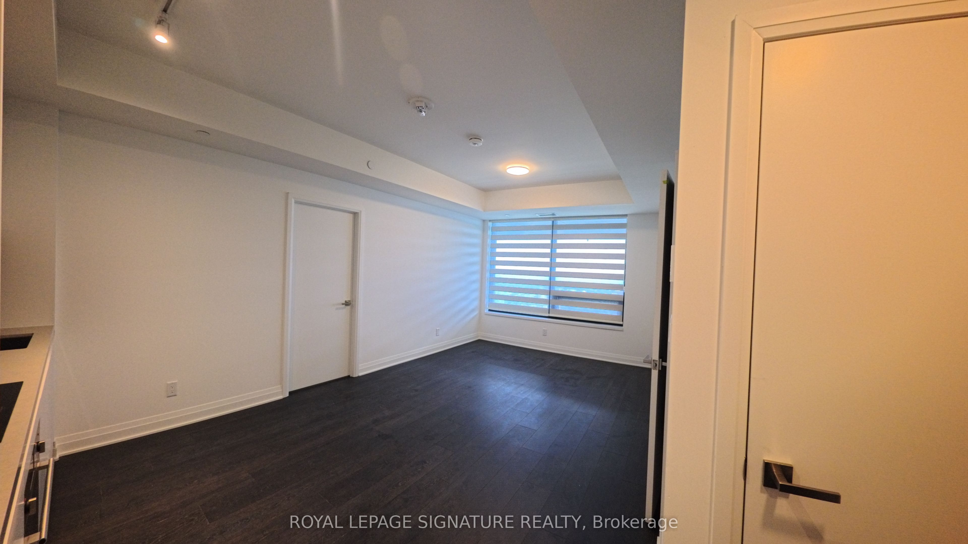 4015 The Exchange NE 4803, Mississauga, ON L5B 0N9 photo 4