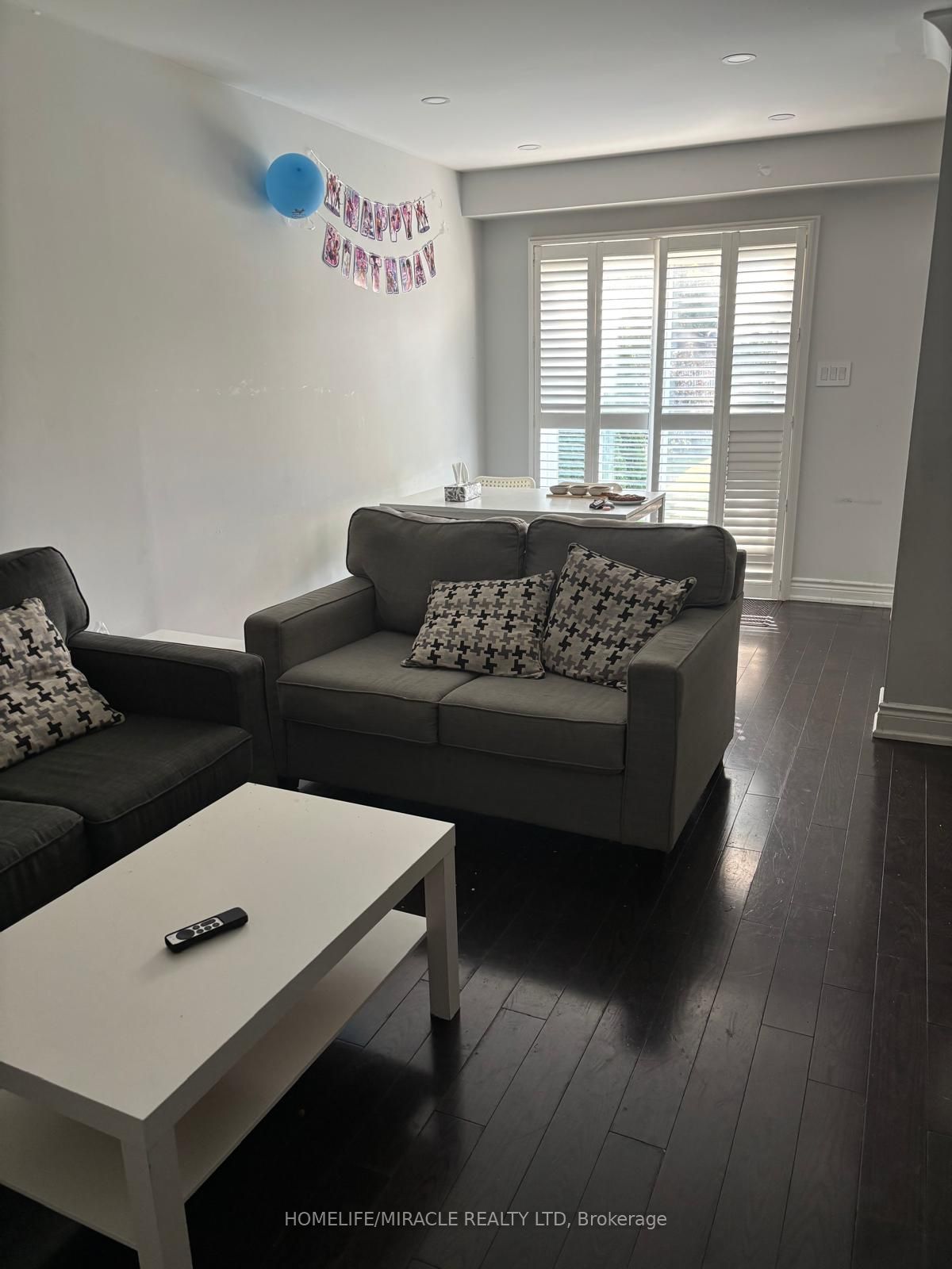1377 Inuit Trail, Mississauga, ON L5N 7R8 photo 5