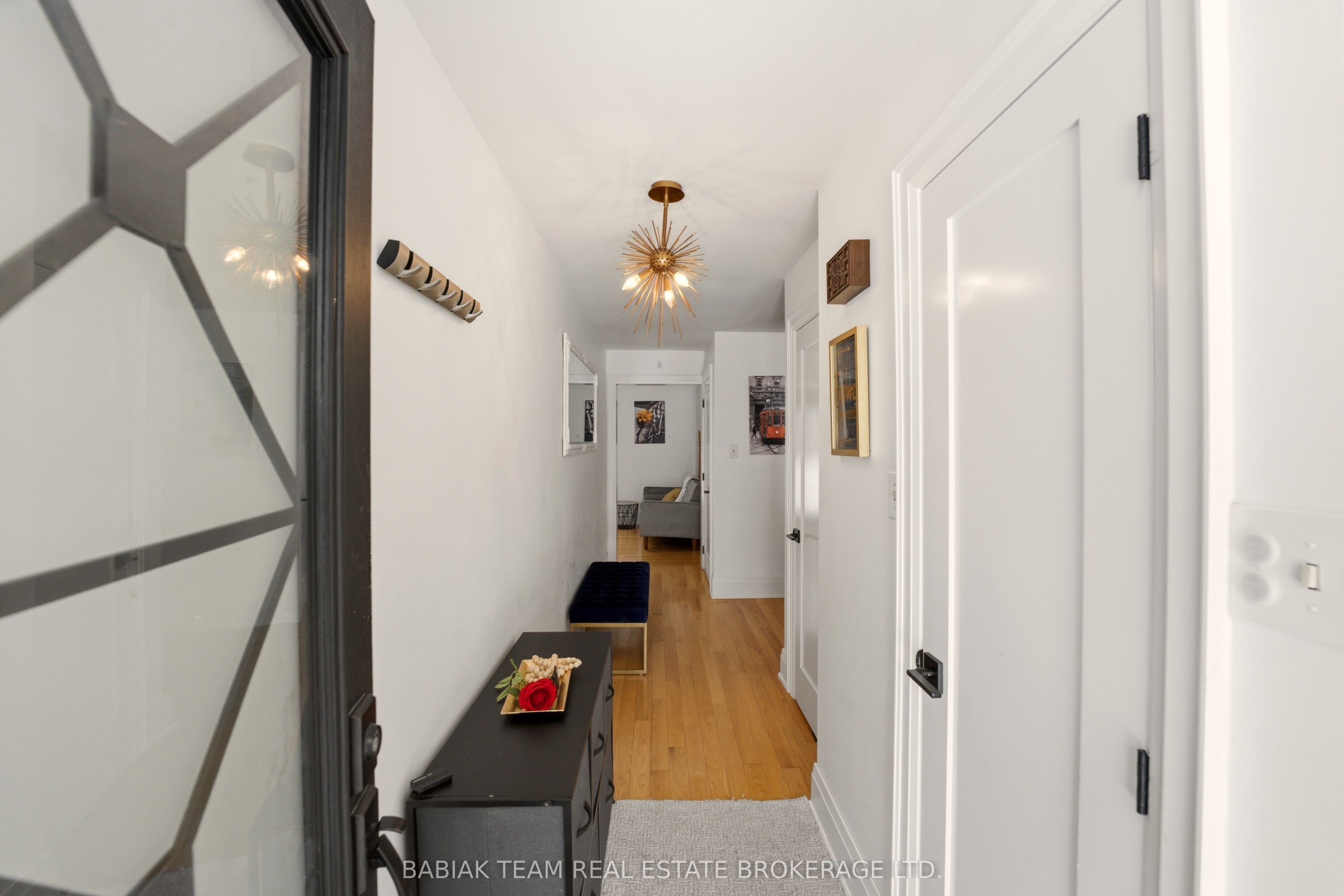 377 Karen Park Crescent W, Mississauga, ON L5A 3C8 photo 3