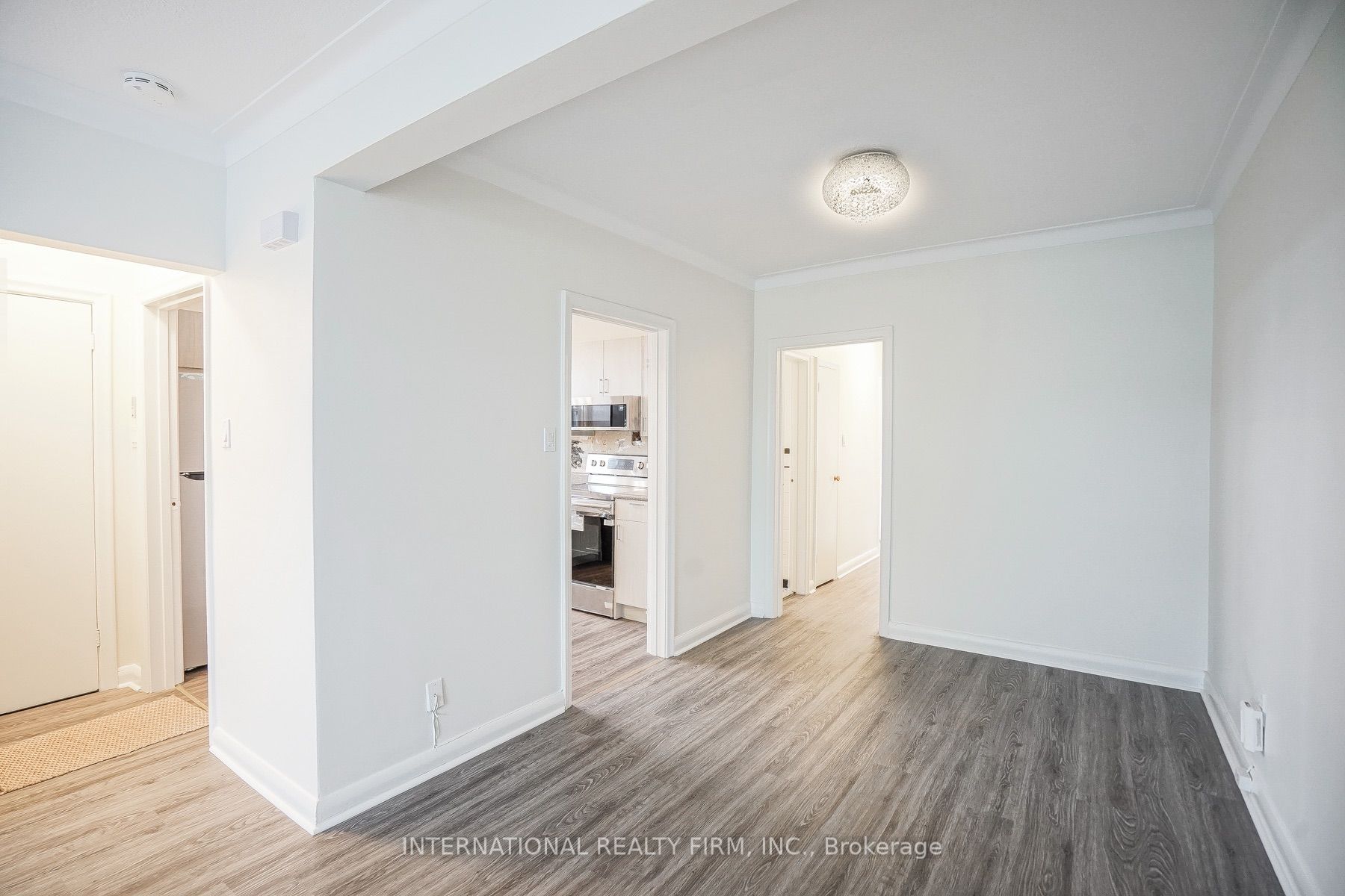 293 Indian Grove W 3, Toronto, ON M6P 2H6 photo 5