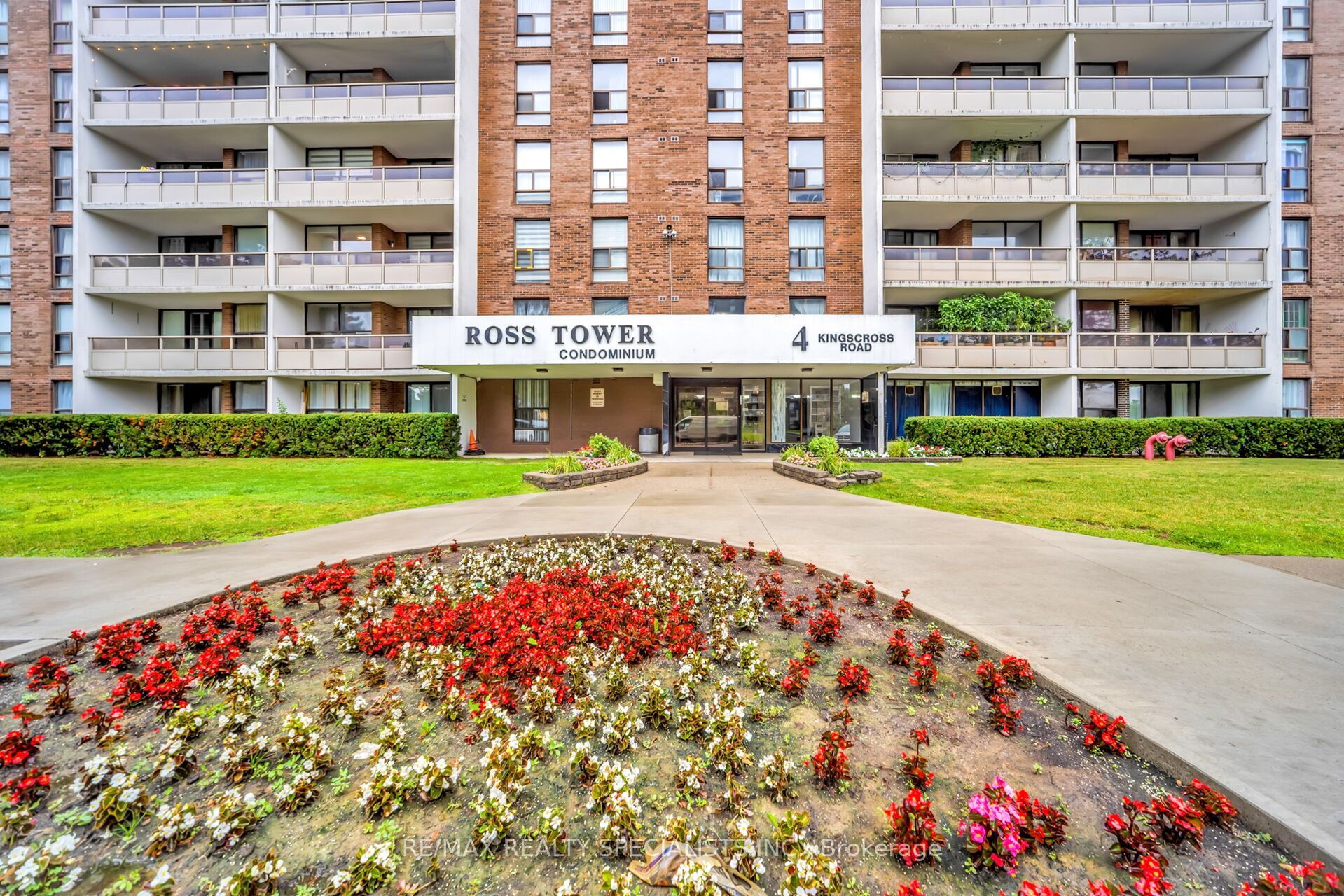 4 Kings Cross Road 1008, Brampton, ON L6T 3X8 photo 2