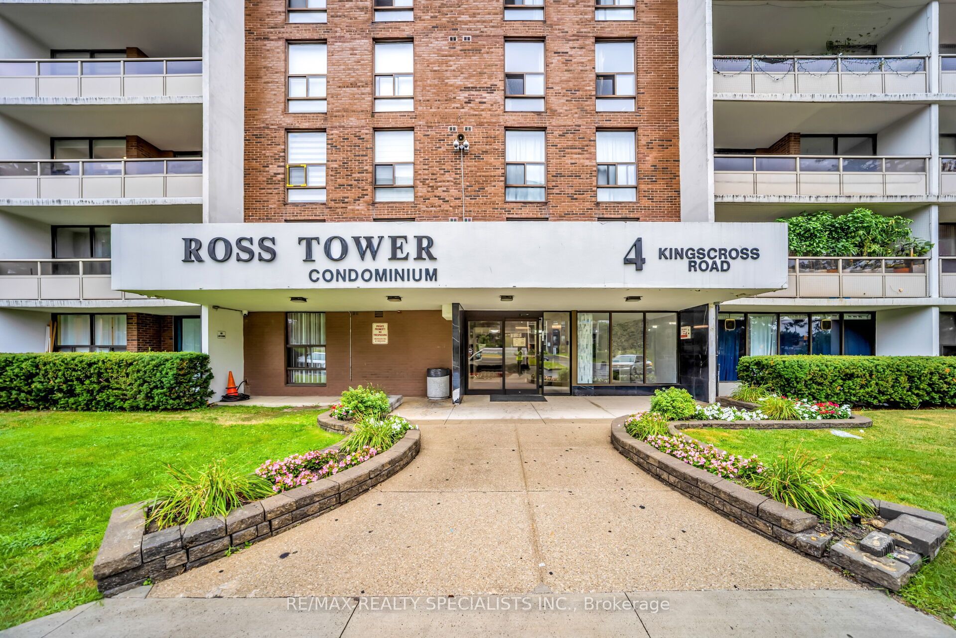 4 Kings Cross Road 1008, Brampton, ON L6T 3X8 photo 3