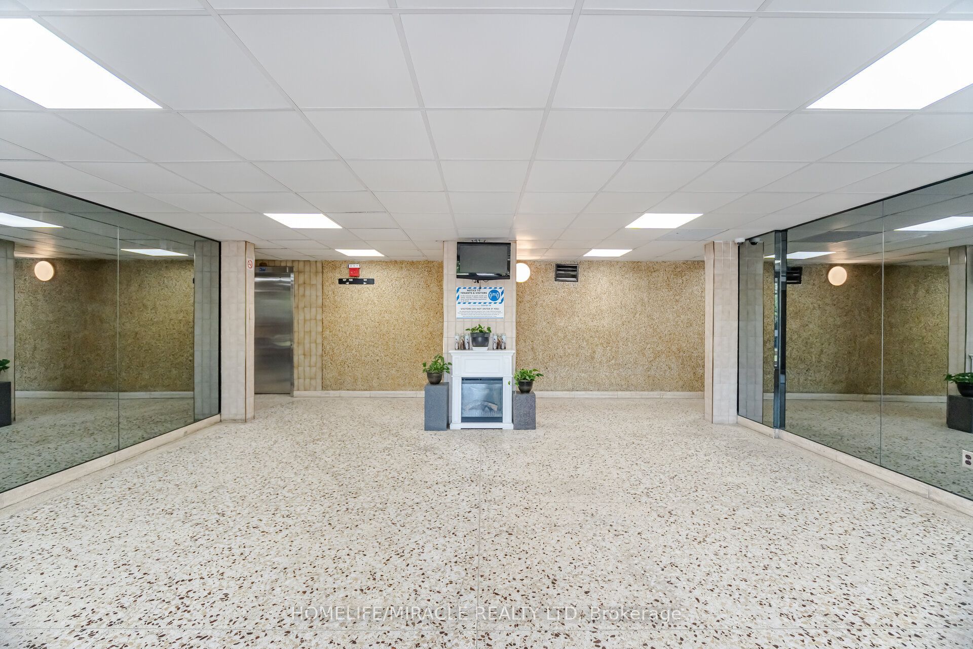 60 Stevenson Road 1105, Toronto, ON M9V 2B4 photo 4