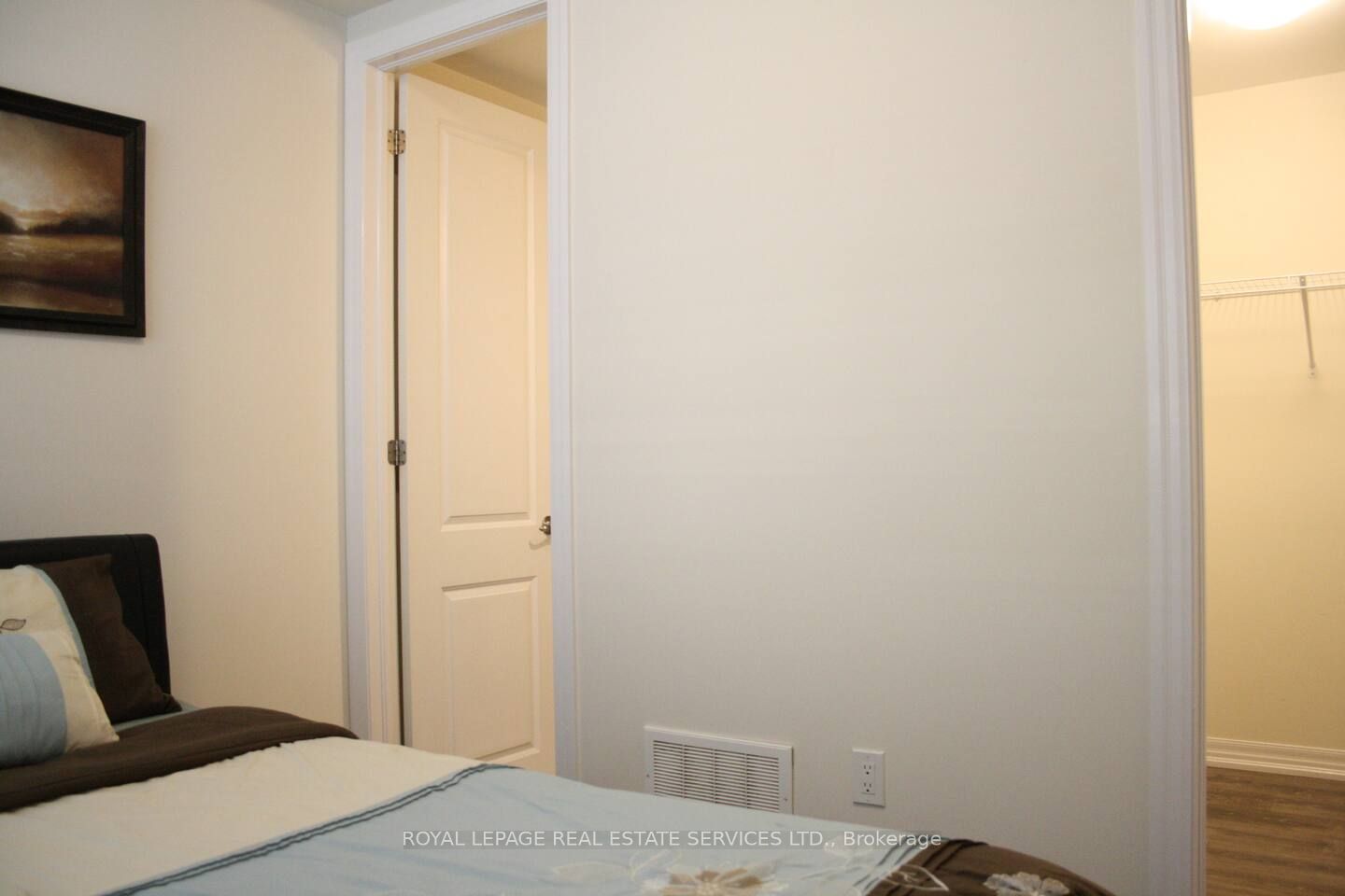 3326 Carding Mill (M Flr) Trail Main Floor, Oakville, ON L6M 1R7 photo 3