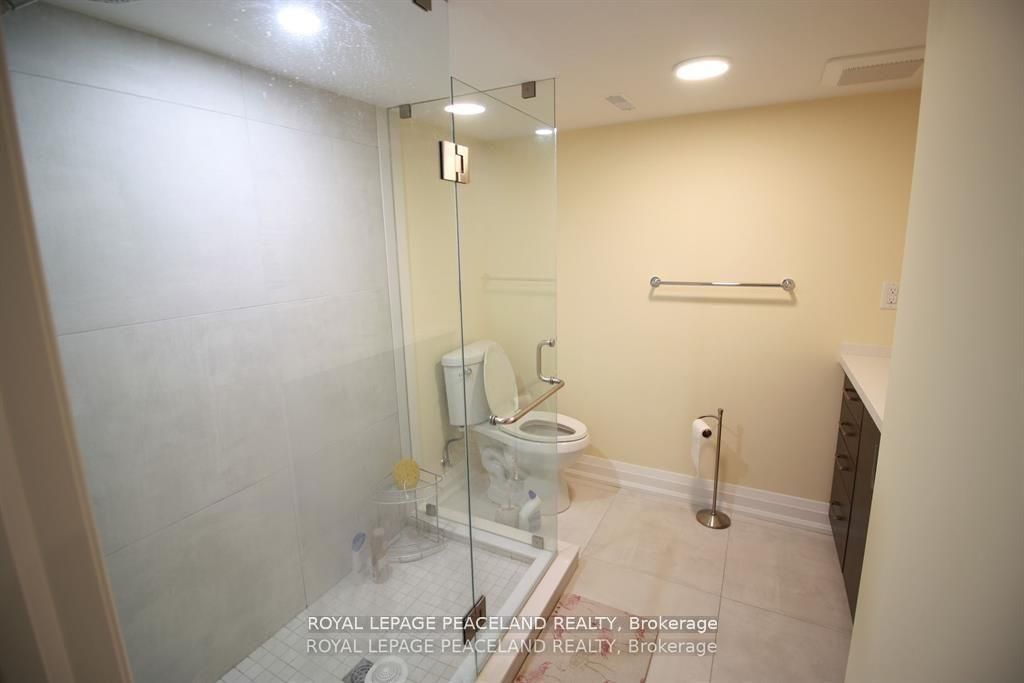 1855 Pilgrims Way, Oakville, ON L6M 1X2 photo 4
