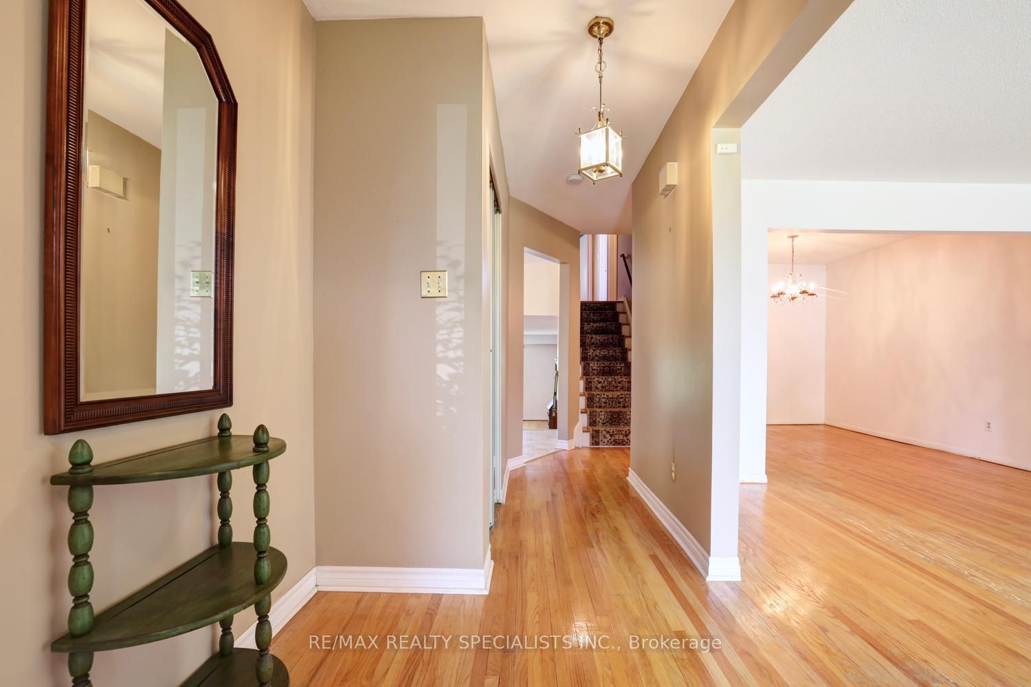 2458 Barcella Crescent, Mississauga, ON L5K 1E2 photo 5
